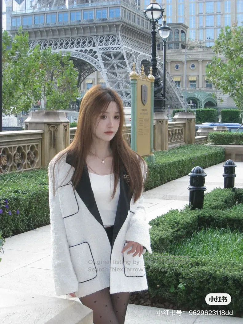 Chanel Chanel 22P black and white four-pocket lapel suit jacket Size XS / US 0-2 / IT 36-38 - 9 Thumbnail