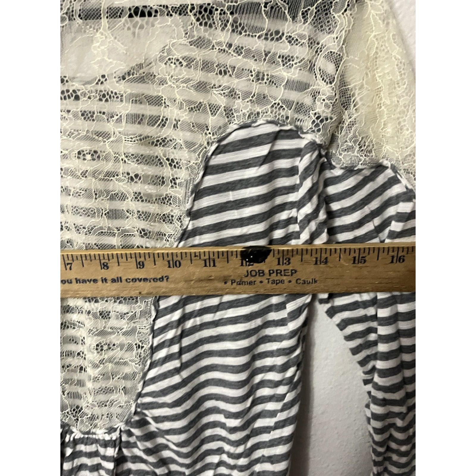 Bcbgmaxazria BCBGMAXAZRIA T-Shirt Women's XS Gray Stripe 3/4 Sleeve Modal Spandex Knit Peasant Fit Regular Casual Party/Cocktail Travel Vintage No Size XS / US 0-2 / IT 36-38 - 5 Thumbnail