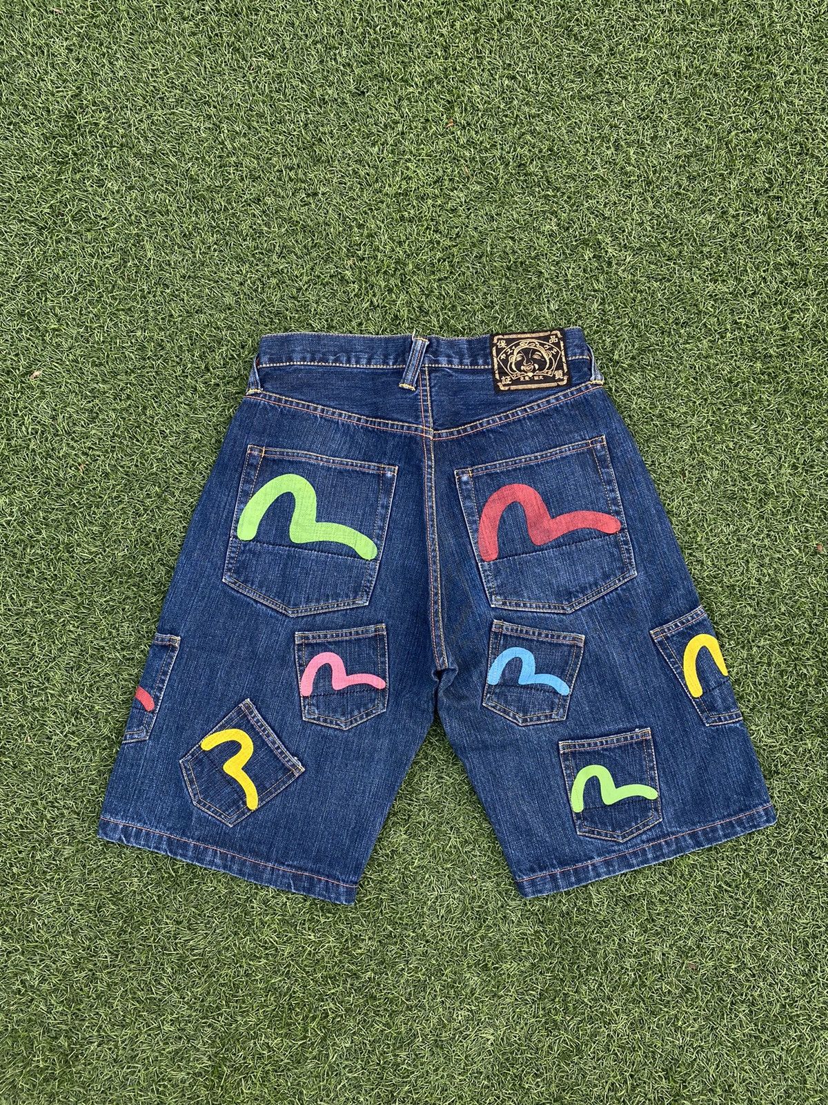 travis scott short pants