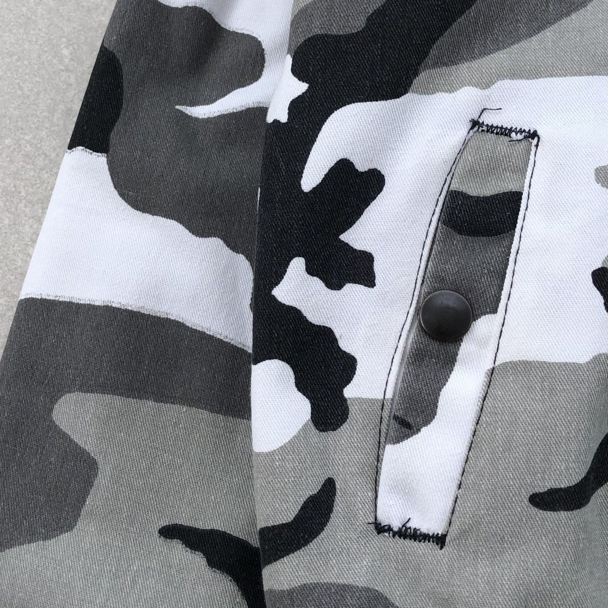 Alpha Industries Vintage Camo MA-1 Flyer’s Intermediate Bomber Jacket USA 🇺🇸 Size M / US 6-8 / IT 42-44 - 7 Thumbnail