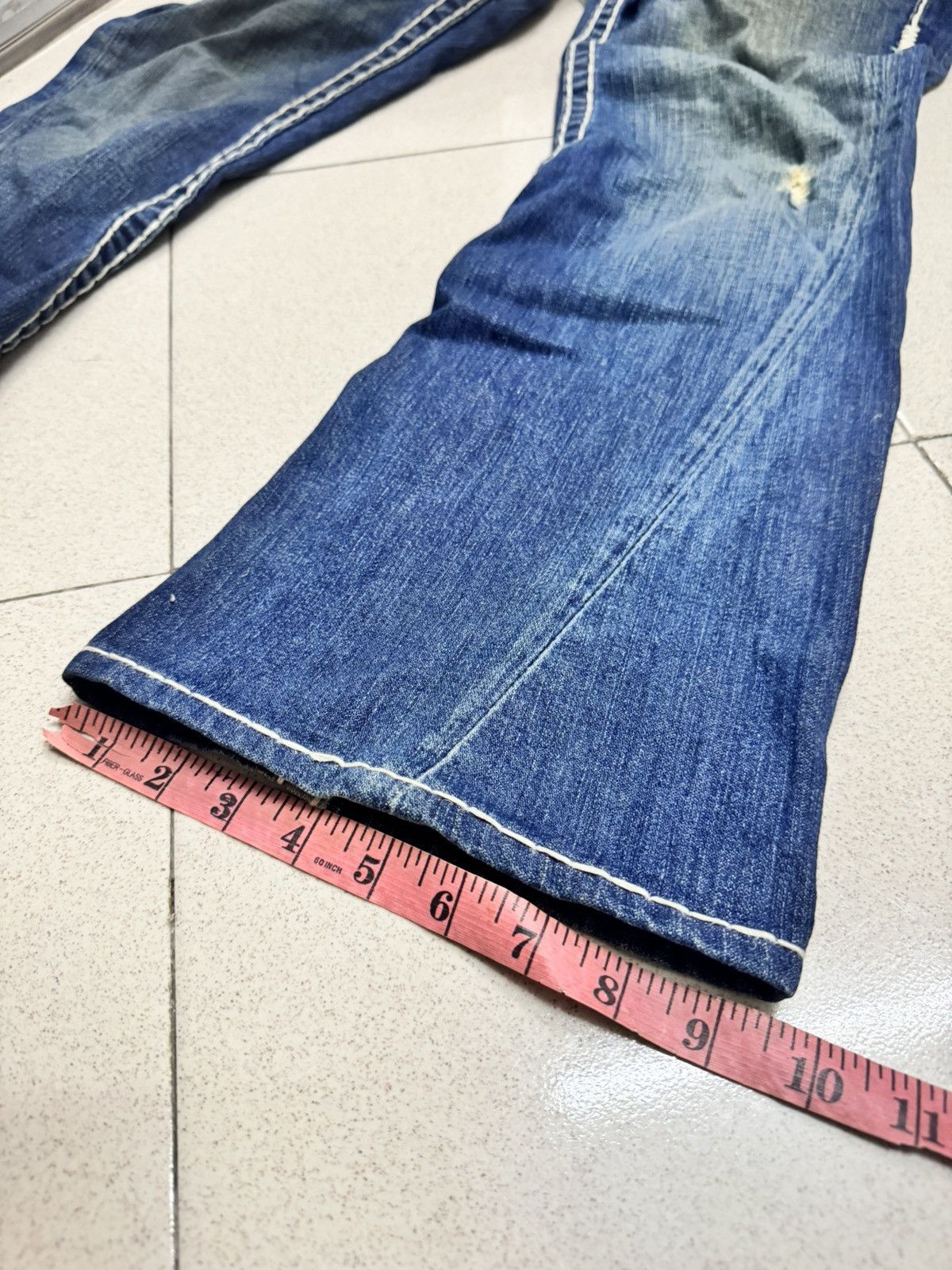True Religion TRUE RELIGION JOEY SUPER T FLAP FLARE JEANS Size US 34 / EU 50 - 12 Thumbnail