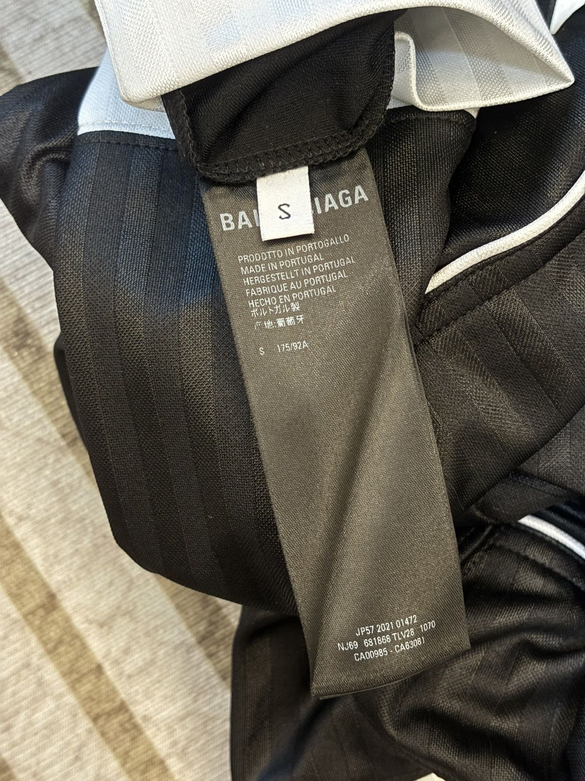 Balenciaga Balenciaga soccer hood scarf Size ONE SIZE - 8 Thumbnail