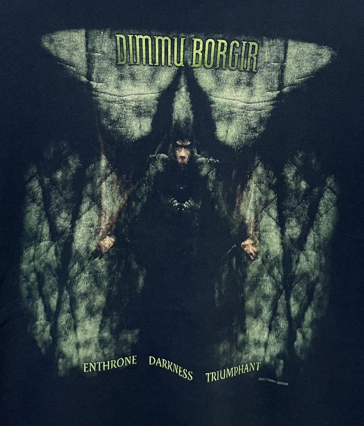 Band Tees VINTAGE 00s DIMMU BORGIR ENTHRONE ALBUM METAL BAND TSHIRT Size US L / EU 52-54 / 3 - 5 Thumbnail