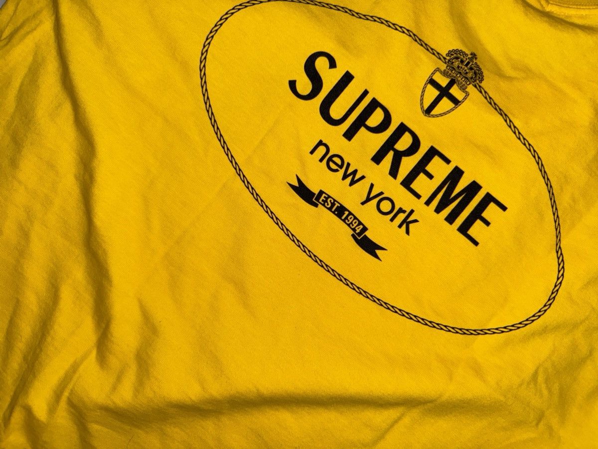 Supreme Supreme crest T shirt Size US M / EU 48-50 / 2 - 3 Thumbnail