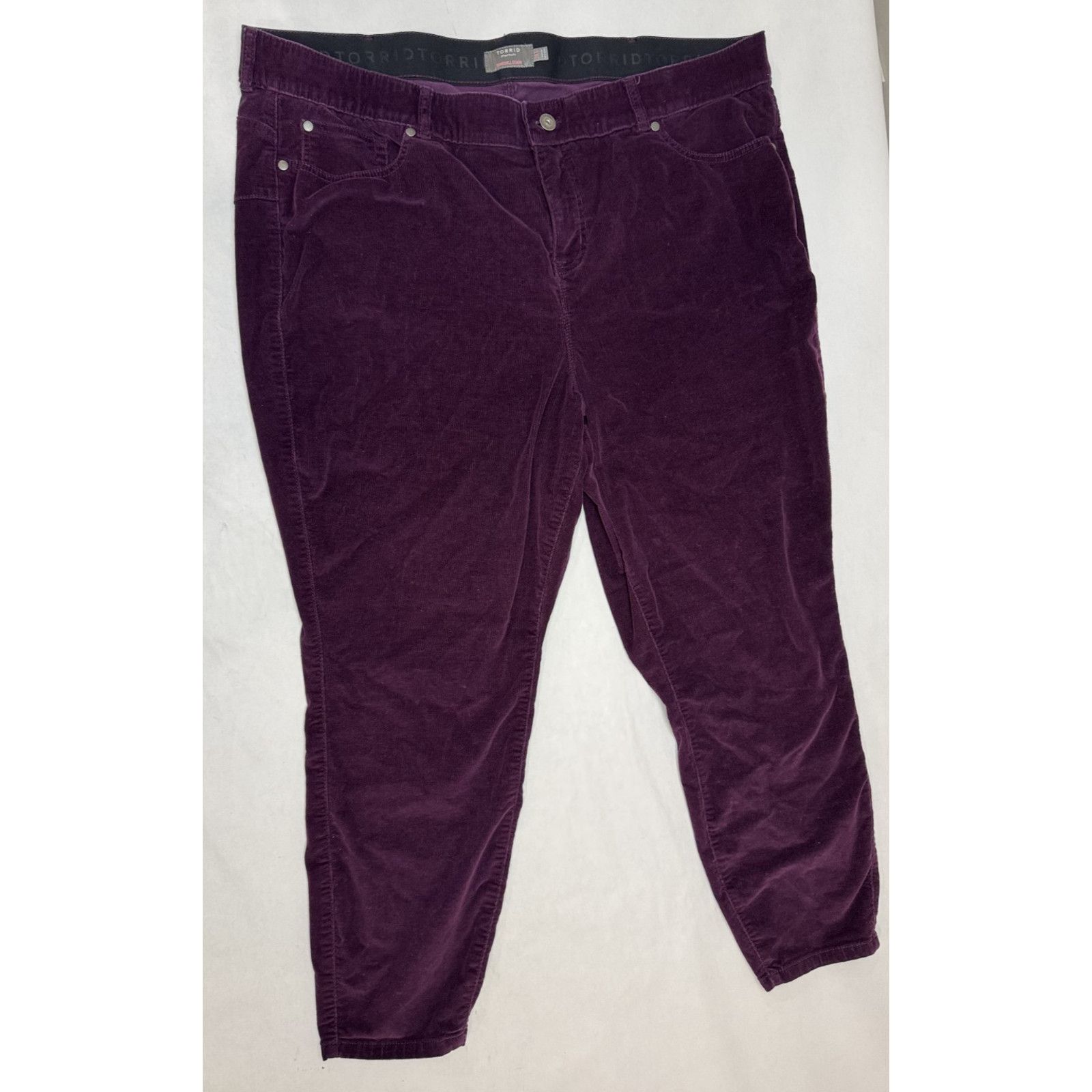Other Torrid Bombshell Skinny Corduroy Pants 46" * 29" 28T Size 42" / US 20 - 1 Thumbnail