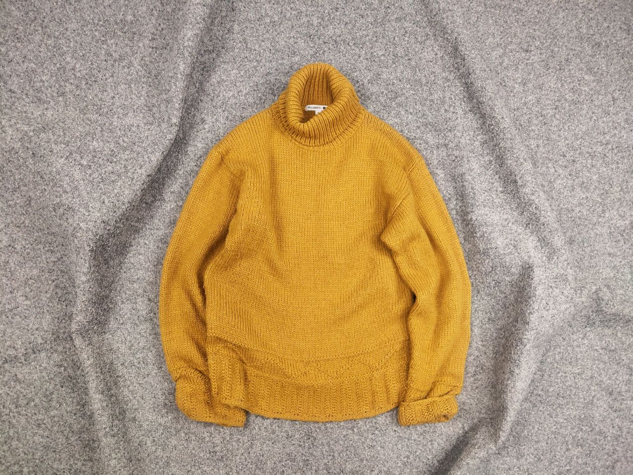 JW Anderson × Uniqlo JW Anderson x Uniqlo Wool Blend Knit Yellow Womens Sweater Size S / US 4 / IT 40 - 1 Thumbnail