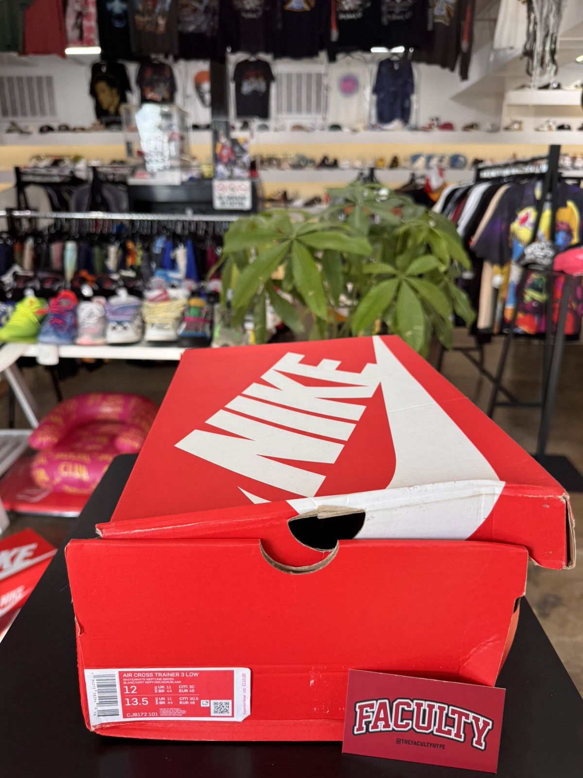 Nike Nike Air Cross Trainer 3 White Green Black Size 12 (2020) Size US 12 / EU 45 - 12 Thumbnail