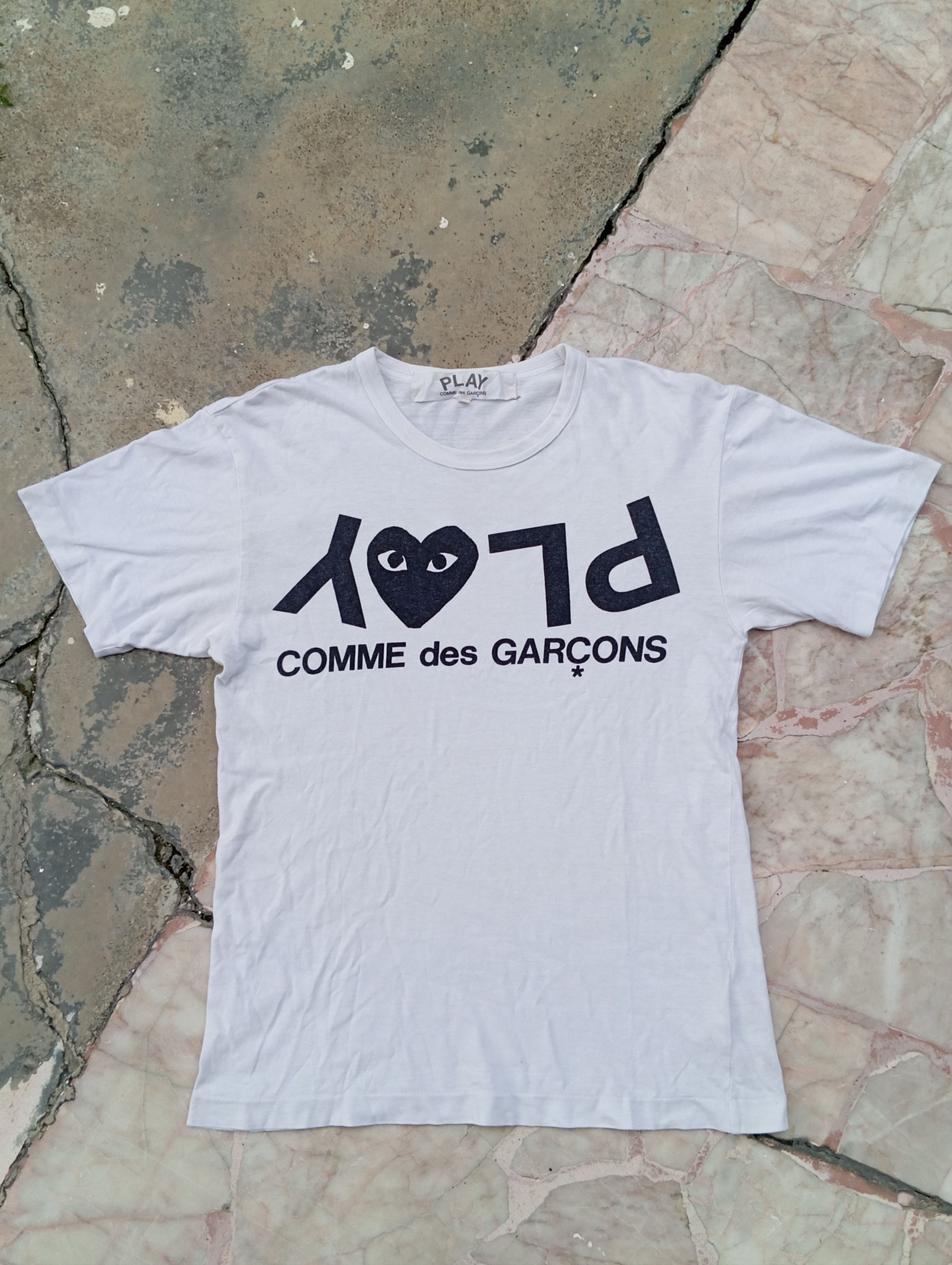 CDG by Comme des Garcons Comme des garcons Play white tee shirt Size US S / EU 44-46 / 1 - 1 Thumbnail