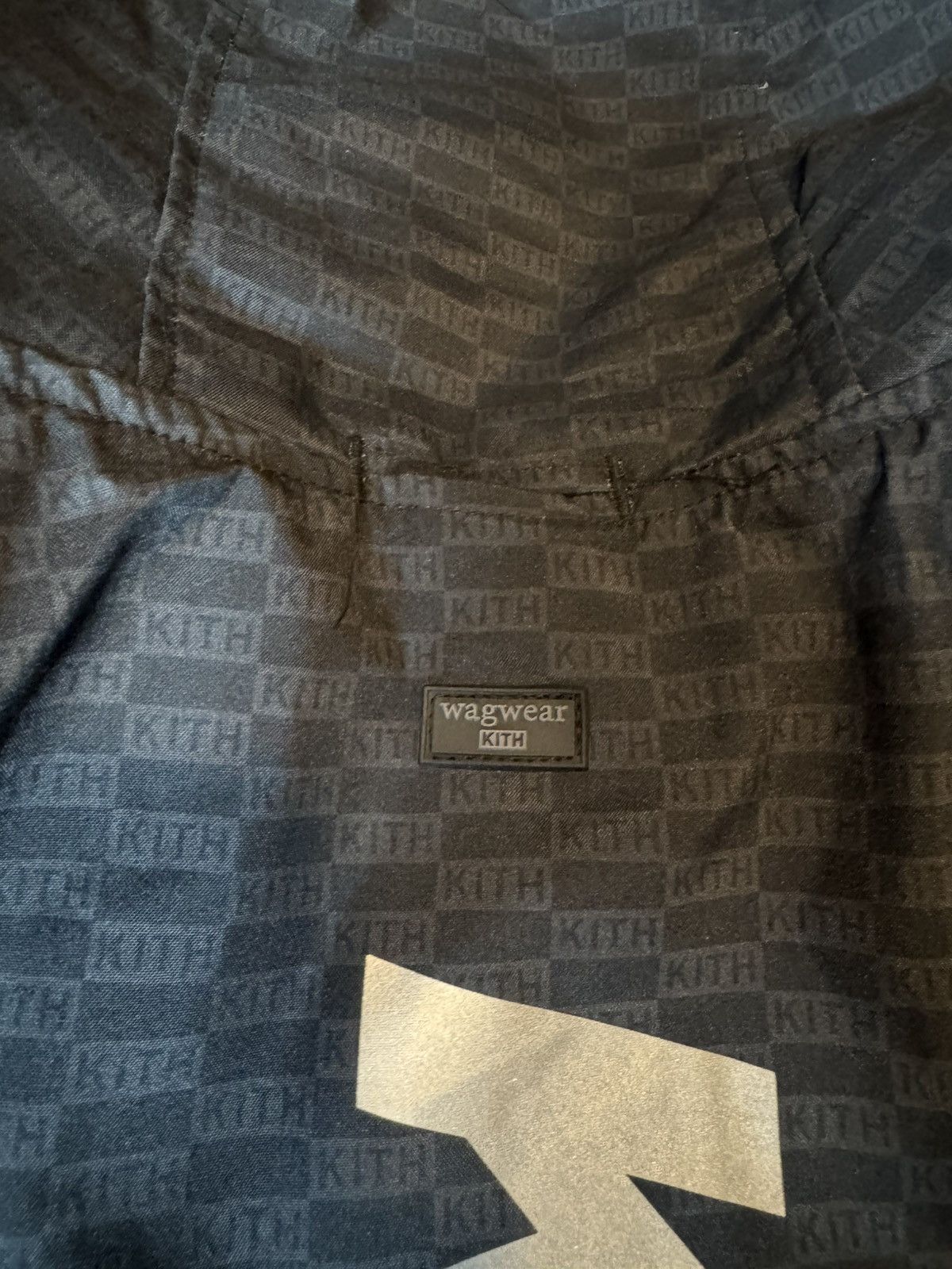Kith Kith for wagwear Nylon Dog Rainbreaker Black (size XL/24) Size ONE SIZE - 4 Thumbnail