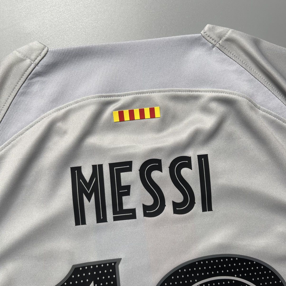 Nike × Vintage BARCELONA NIKE 2022/2023 FOOTBALL THIRD JERSEY #10 MESSI Size US XL / EU 56 / 4 - 10 Thumbnail