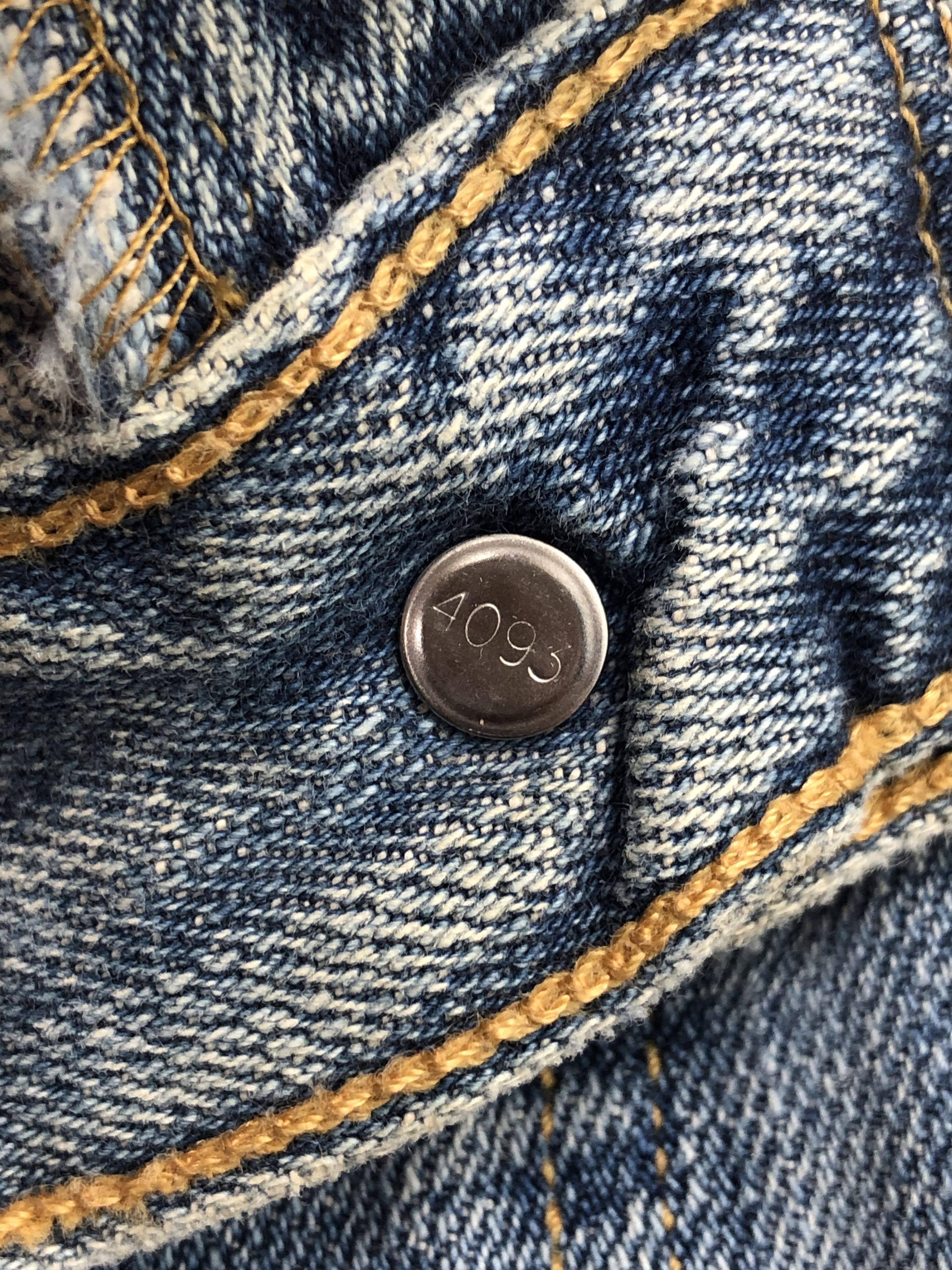 Levi's × Vintage Light Blue Washed Vintage Levis 501 Jeans Size US 32 / EU 48 - 13 Thumbnail