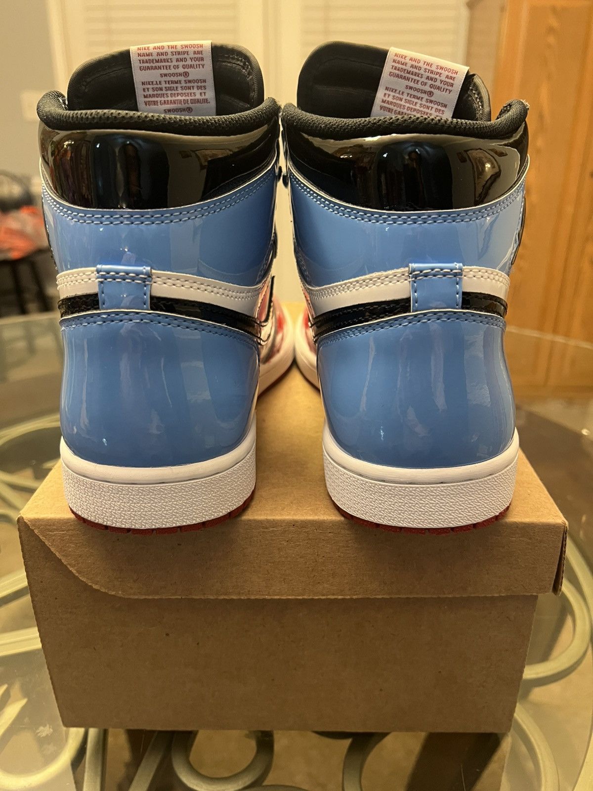 Jordan Brand Jordan 1 Retro High Fearless 2019 Size US 9.5 / EU 42-43 - 8 Thumbnail