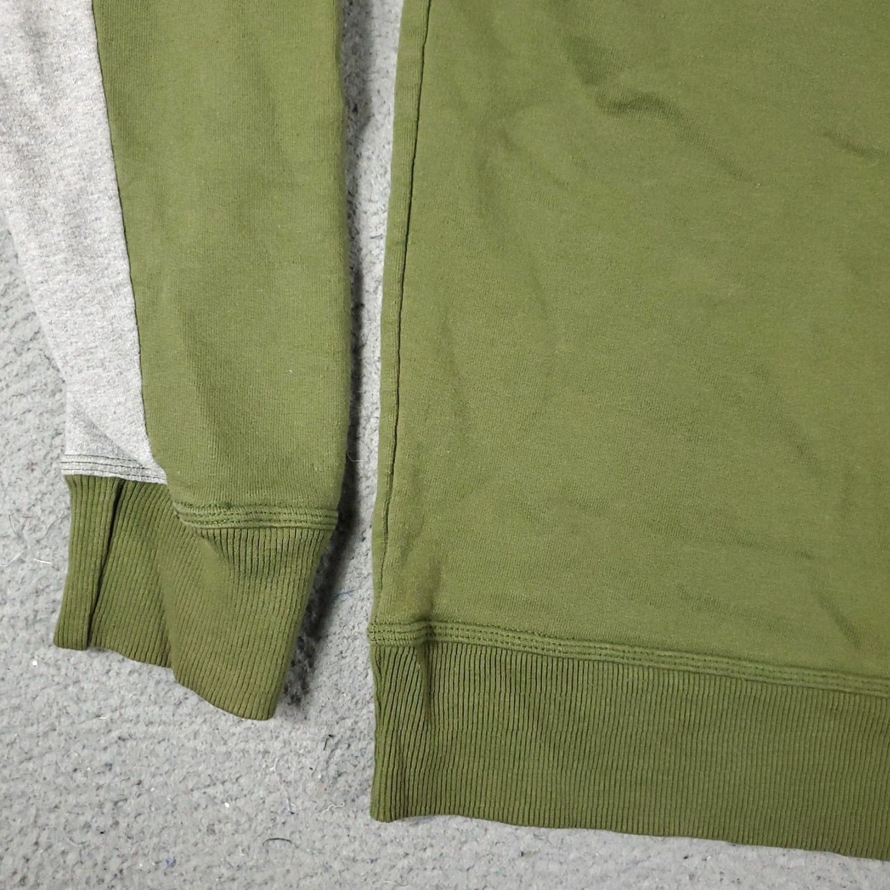 Champion Champion Green Crew Neck Pullover Sweater Mens XL Size US XL / EU 56 / 4 - 3 Thumbnail