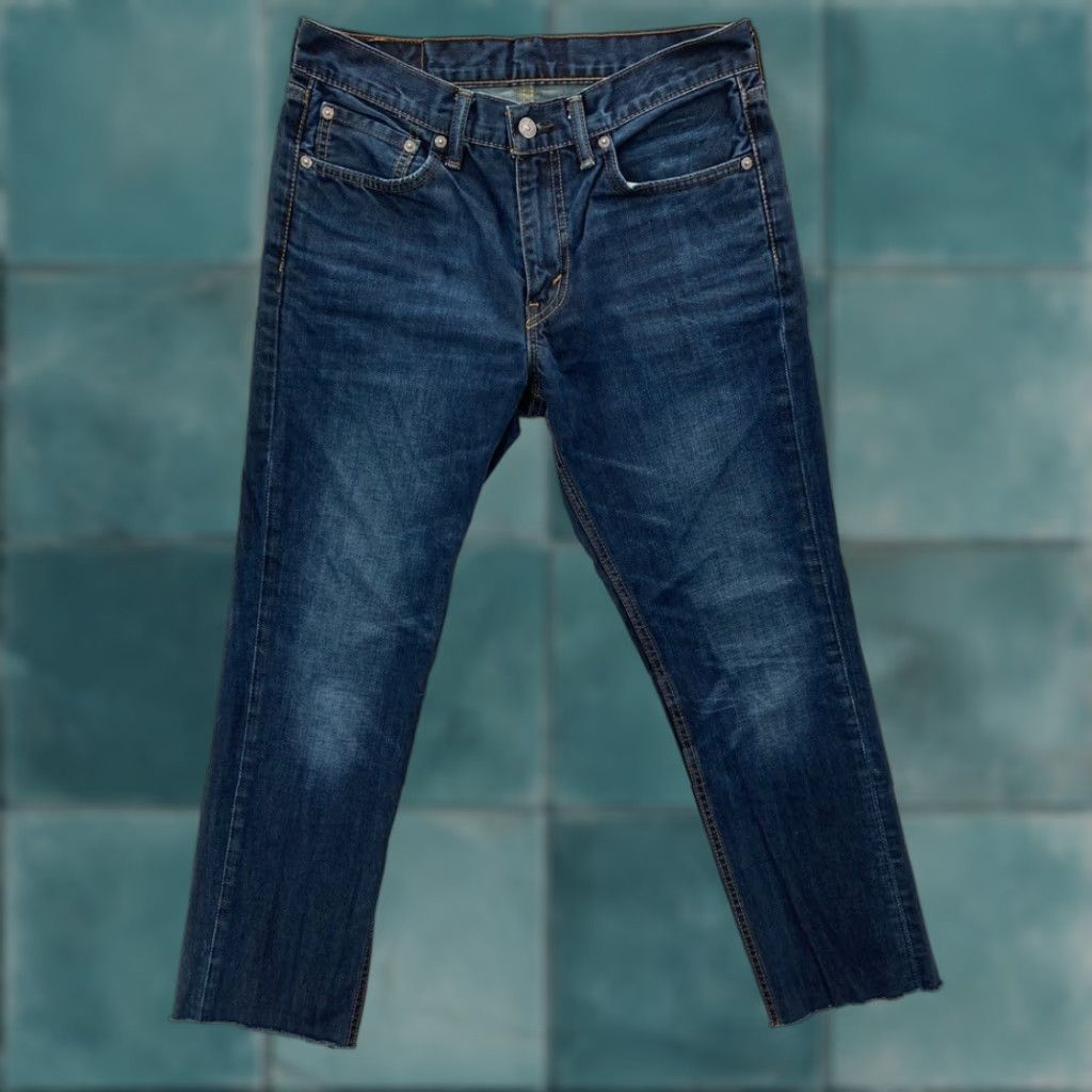 Levi's Levi's 511 Mens 32x32 Slim Fit Blue Dark Wash Denim Jeans 100% Cotton Raw Hem Vintage No Size US 33 - 1 Thumbnail