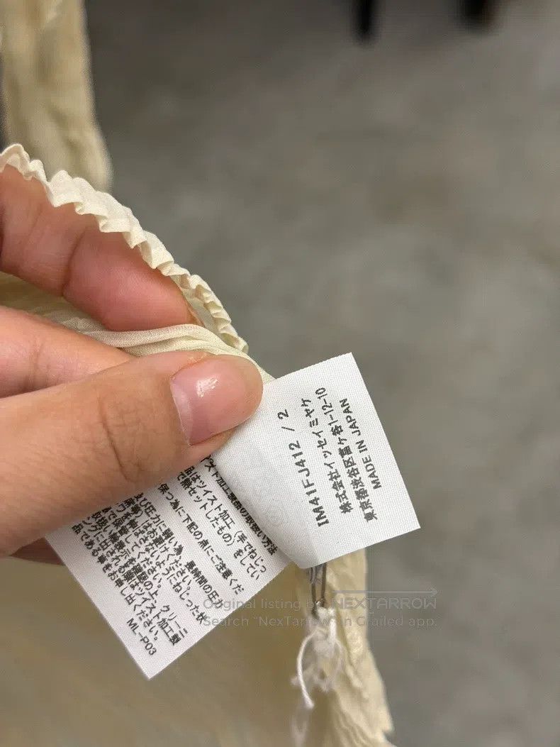 Issey Miyake Issey Miyake Main Line Willow Sheer Long Sleeve (Light Yel Size M / US 6-8 / IT 42-44 - 5 Thumbnail