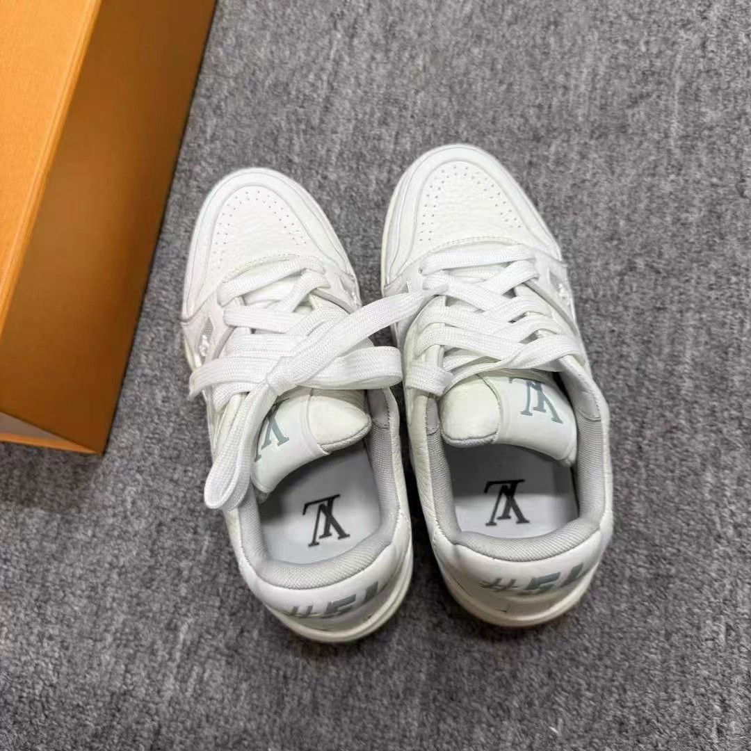 Louis Vuitton LV white trainer 99 new size 35.5 w/ original box Size US 4.5 / IT 34.5 - 5 Thumbnail