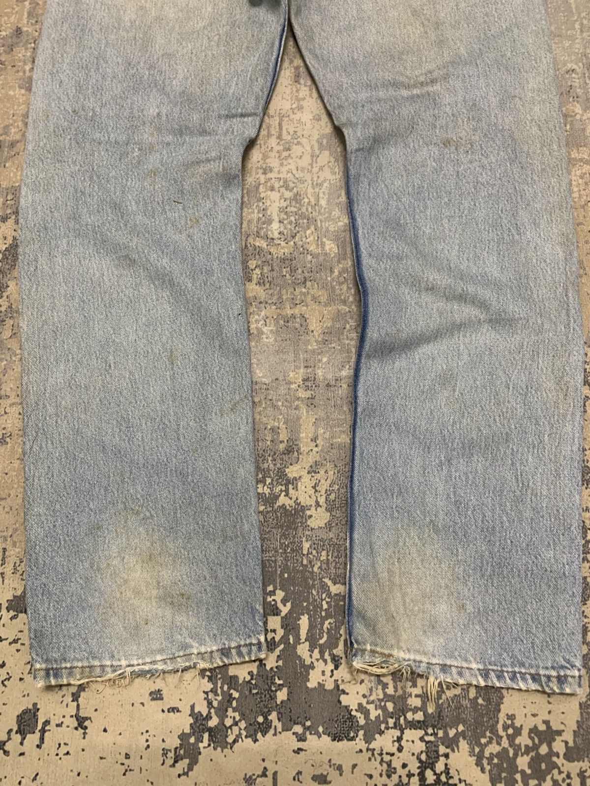 Levi's VTG Levi's 501 Light Wash Repaired Distressed Jeans Size US 35 - 10 Thumbnail