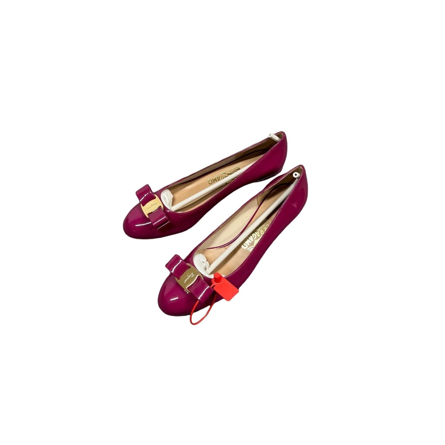 Salvatore Ferragamo Ferragamo Magenta Patent Leather Vara Heels 6 Size US 6 / IT 36 - 1 Thumbnail