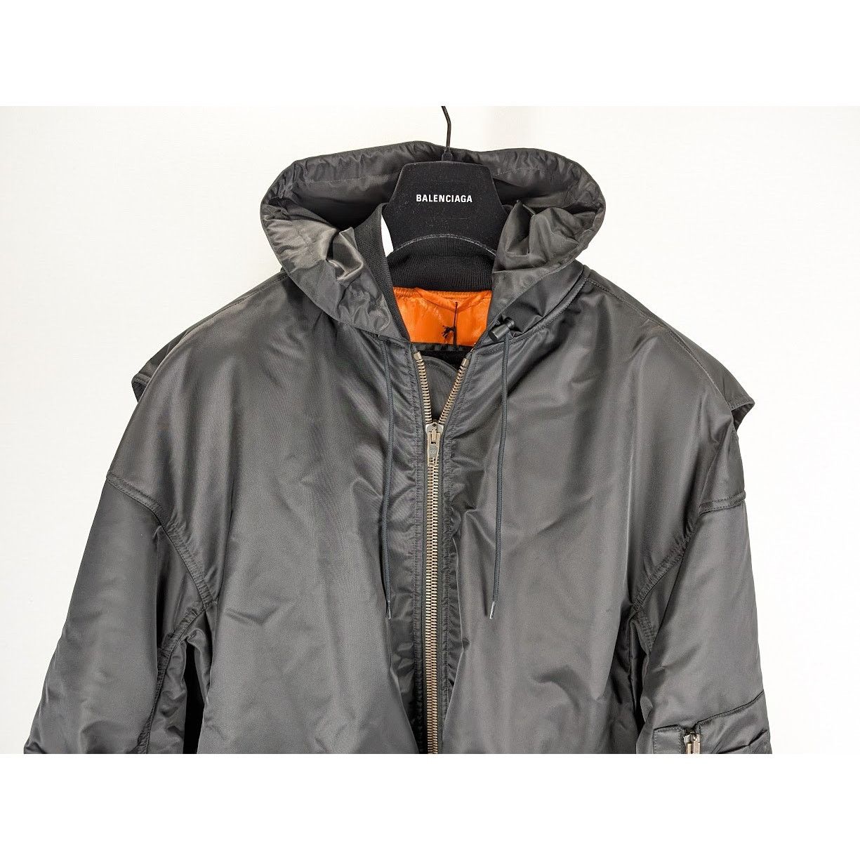 Balenciaga o1rshd1 Bomber Nylon In Black Size US L / EU 52-54 / 3 - 7 Thumbnail