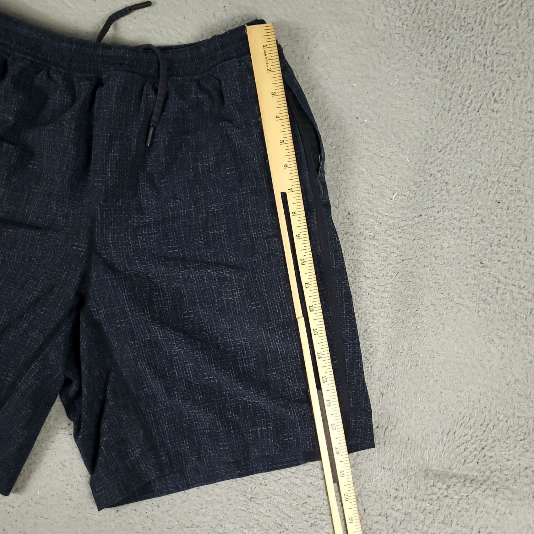 Lululemon Lululemon Shorts Mens M Blue Pace Breaker Lined Lace Drawstring Stretch Elastic Pockets Athletic Activewear Casual Short - Navy/Blue 90s? Size US 31 - 5 Thumbnail