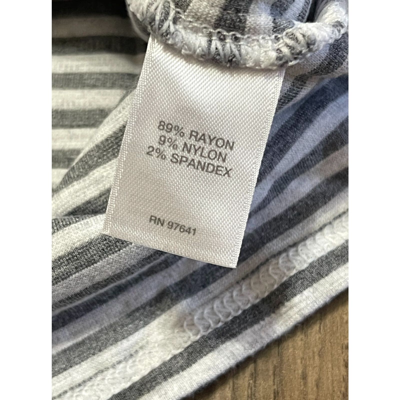 J. Jill J. Jill Shirt Dress Women's Small Gray White Striped Long Sleeve Pockets Knee Length Casual Free Return Mens? No gender given. Size S / US 4 / IT 40 - 7 Thumbnail