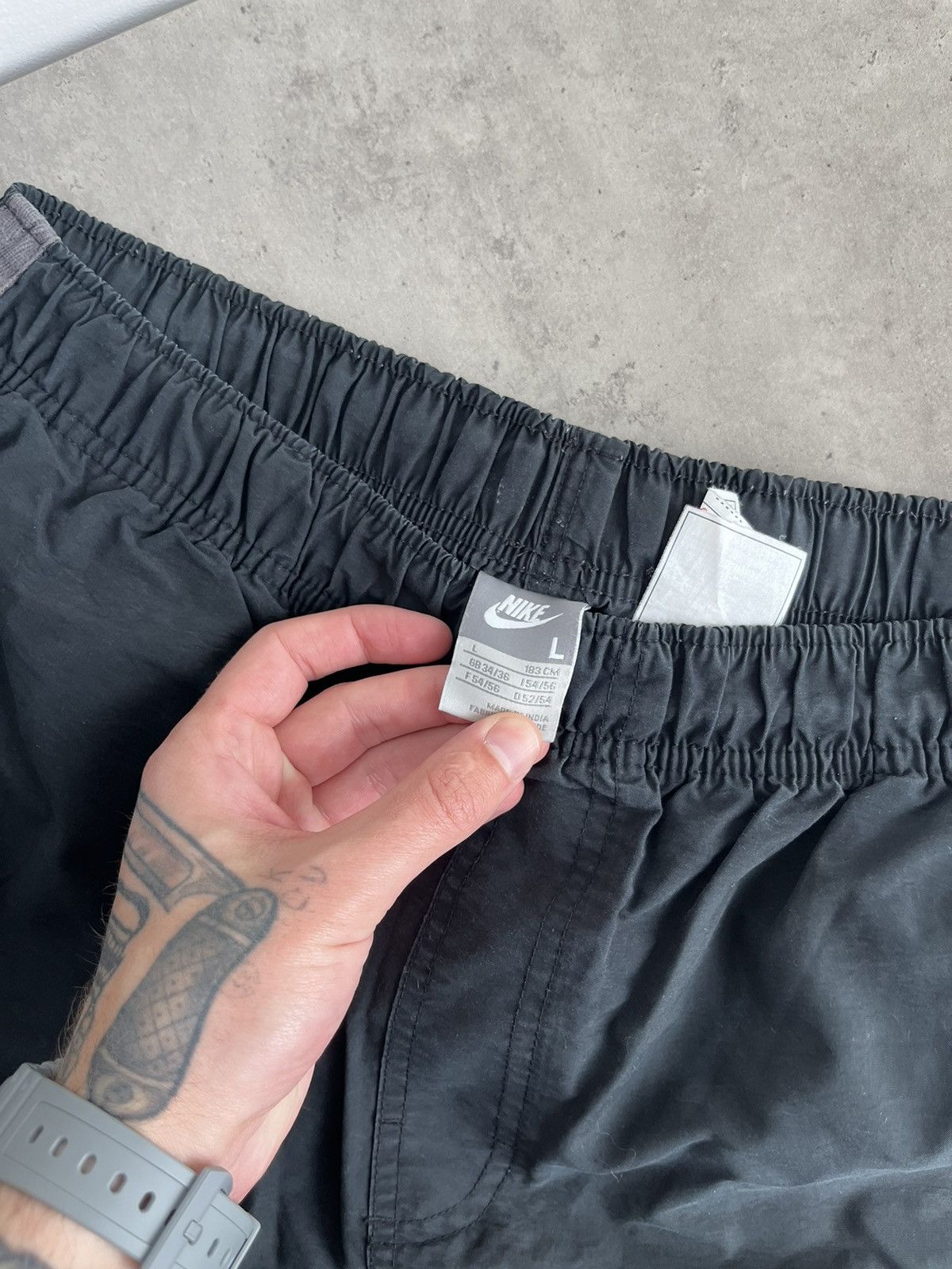 Vintage Vintage Nike Hype Cargo Shorts Size US 34 / EU 50 - 5 Thumbnail