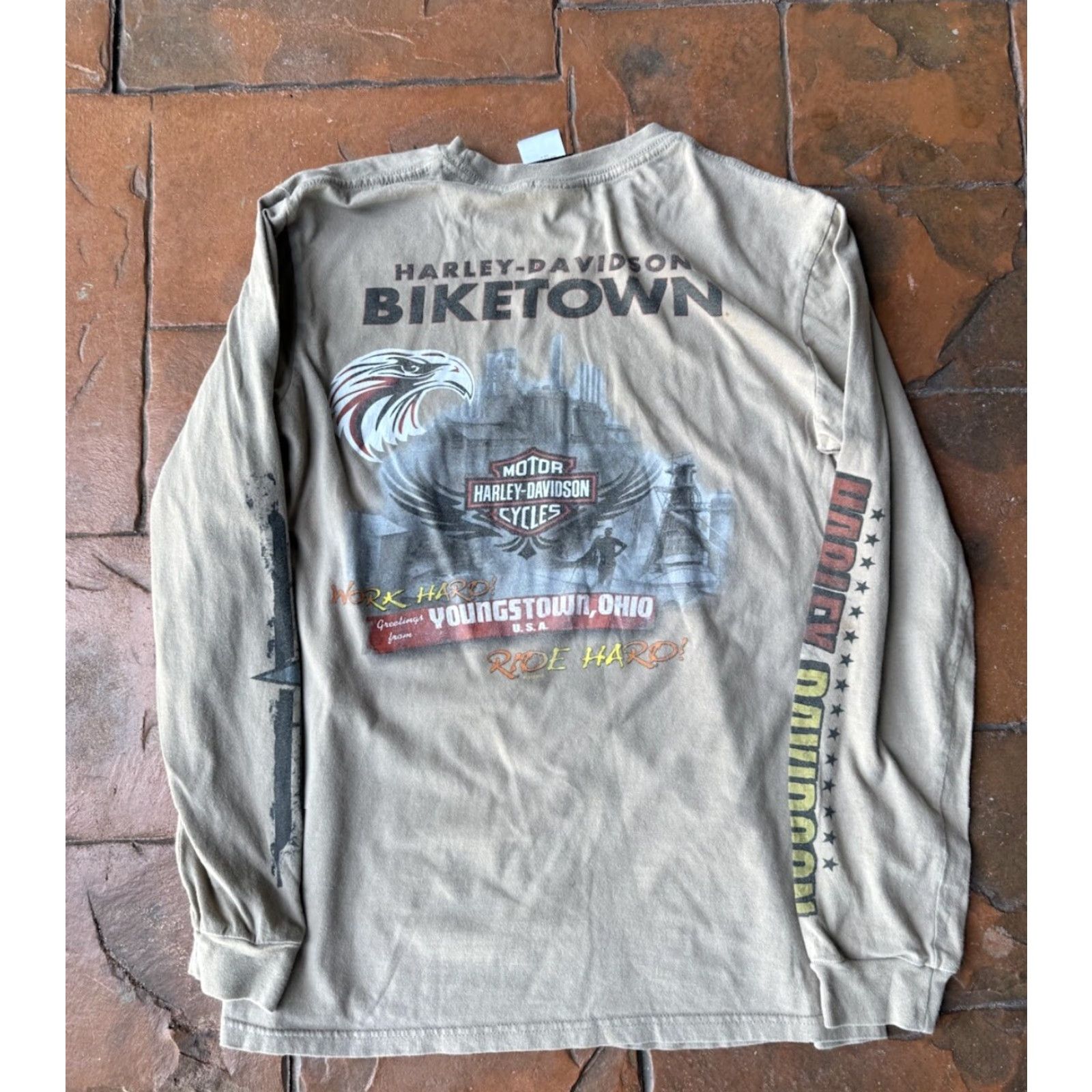 Harley Davidson VINTAGE Harley-Davidson Legendary Motorcycles Long Sleeve T-Shirt Mens Medium Beige 2000s Size US M / EU 48-50 / 2 - 3 Thumbnail