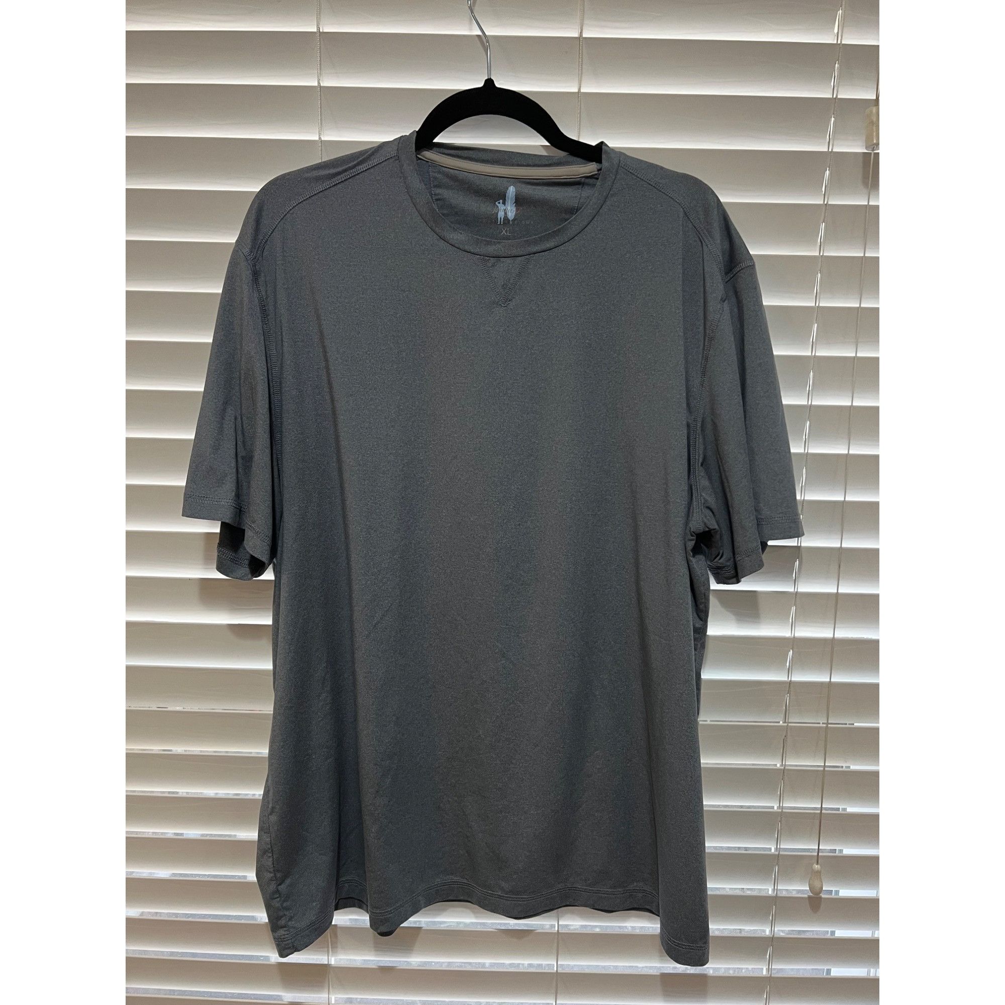 johnnie-O Johnnie-O Performance TShirt - Size XL Size US XL / EU 56 / 4 - 1 Thumbnail