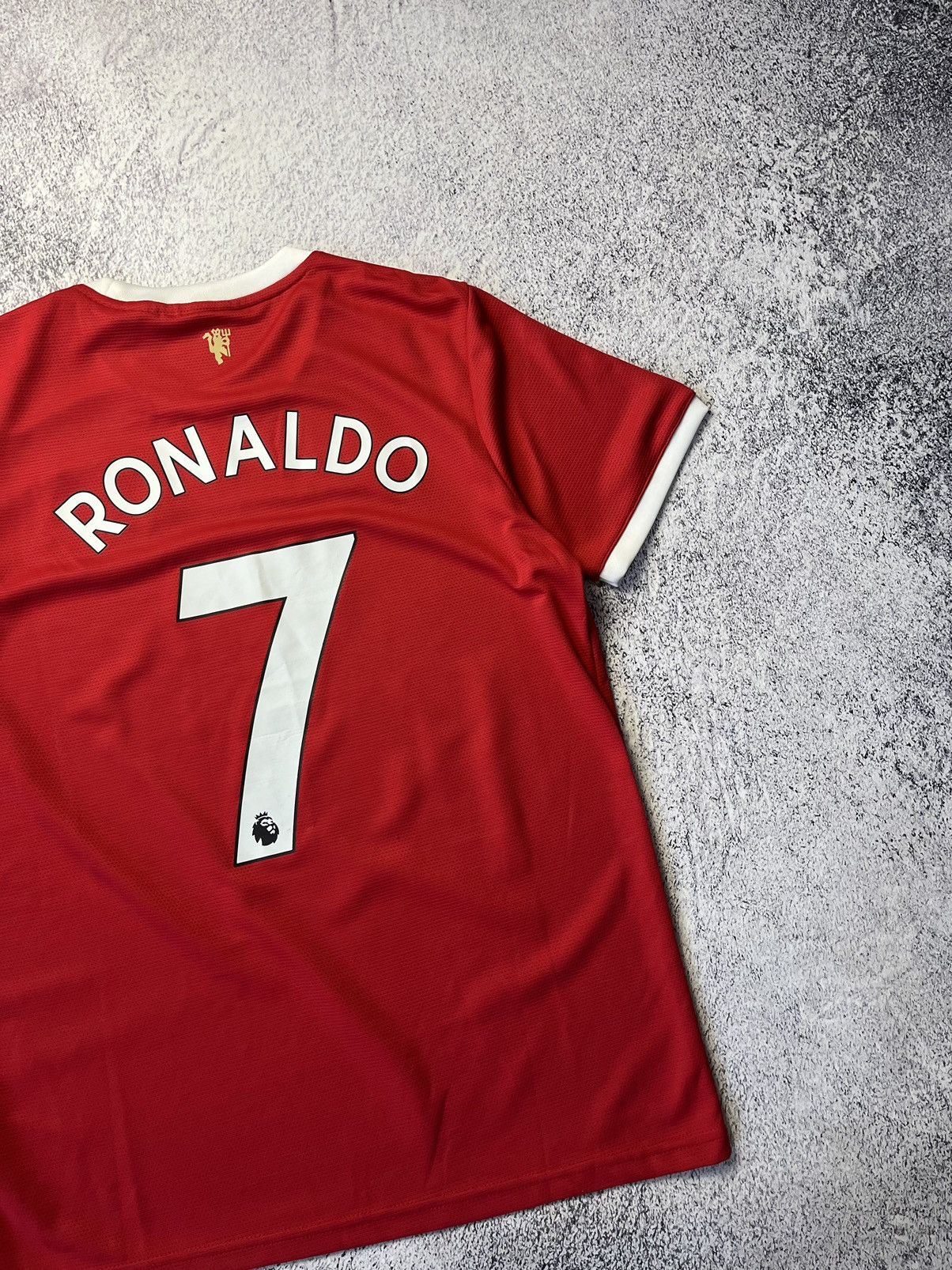 Adidas Vintage Ronaldo #7 Manchester United Home 2021/22 Size US M / EU 48-50 / 2 - 21 Thumbnail