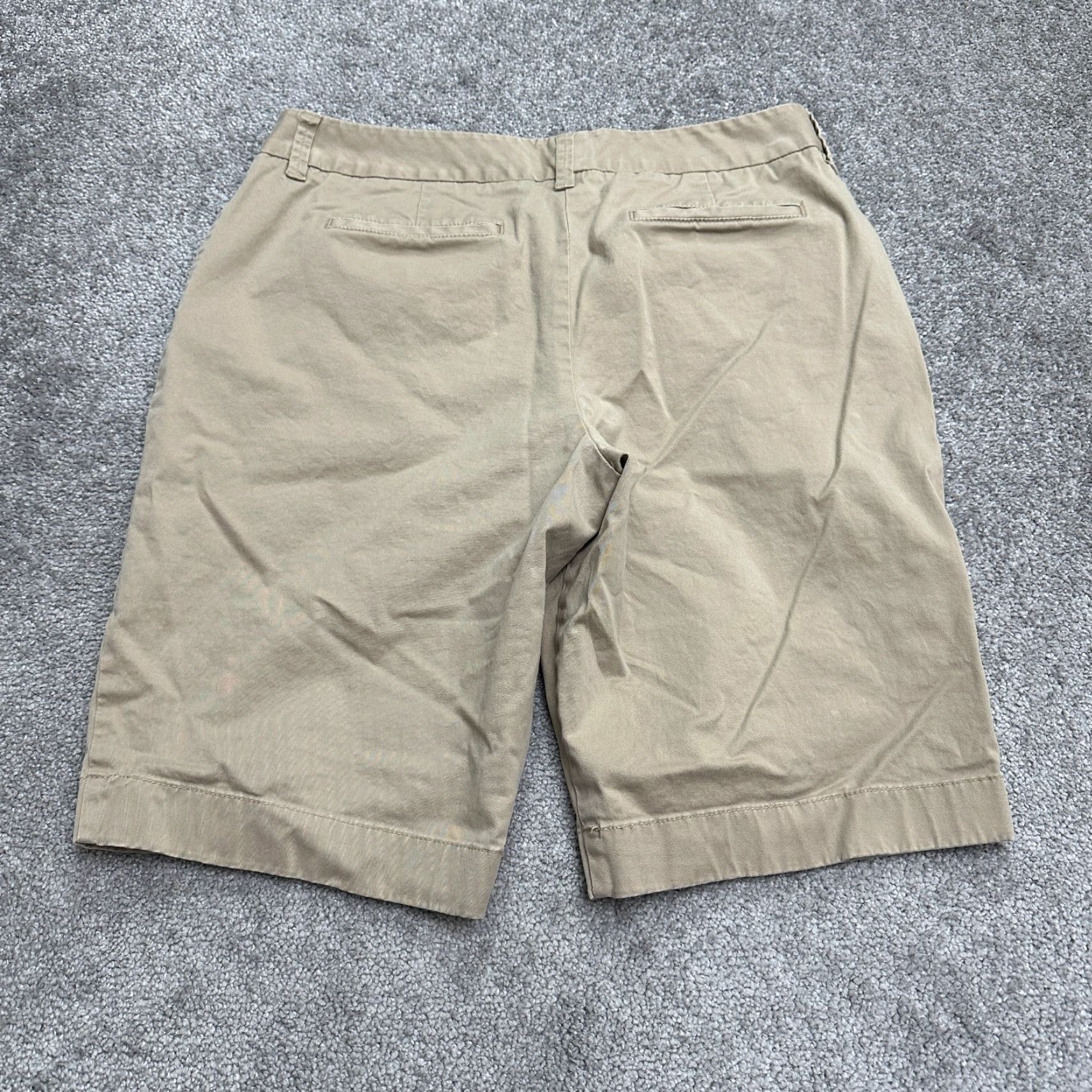 Vintage L.L. Bean Bermuda Shorts Womens 12 Reg High Rise Pocket Casual Khaki Brown 32x11 Size 34" / US 12 / IT 48 - 2 Thumbnail
