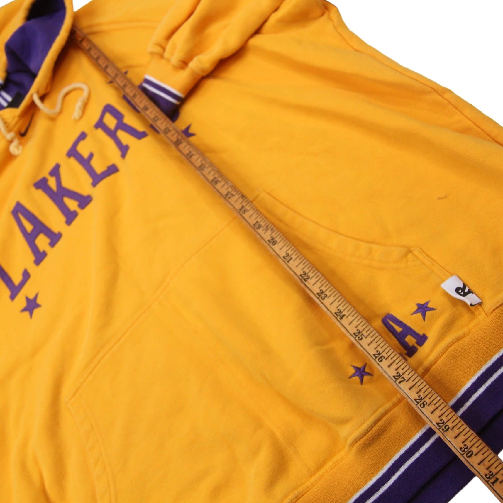 Nike VINTAGE Nike Los Angles Lakers Hoodie Mens XL Yellow Size US XL / EU 56 / 4 - 5 Thumbnail