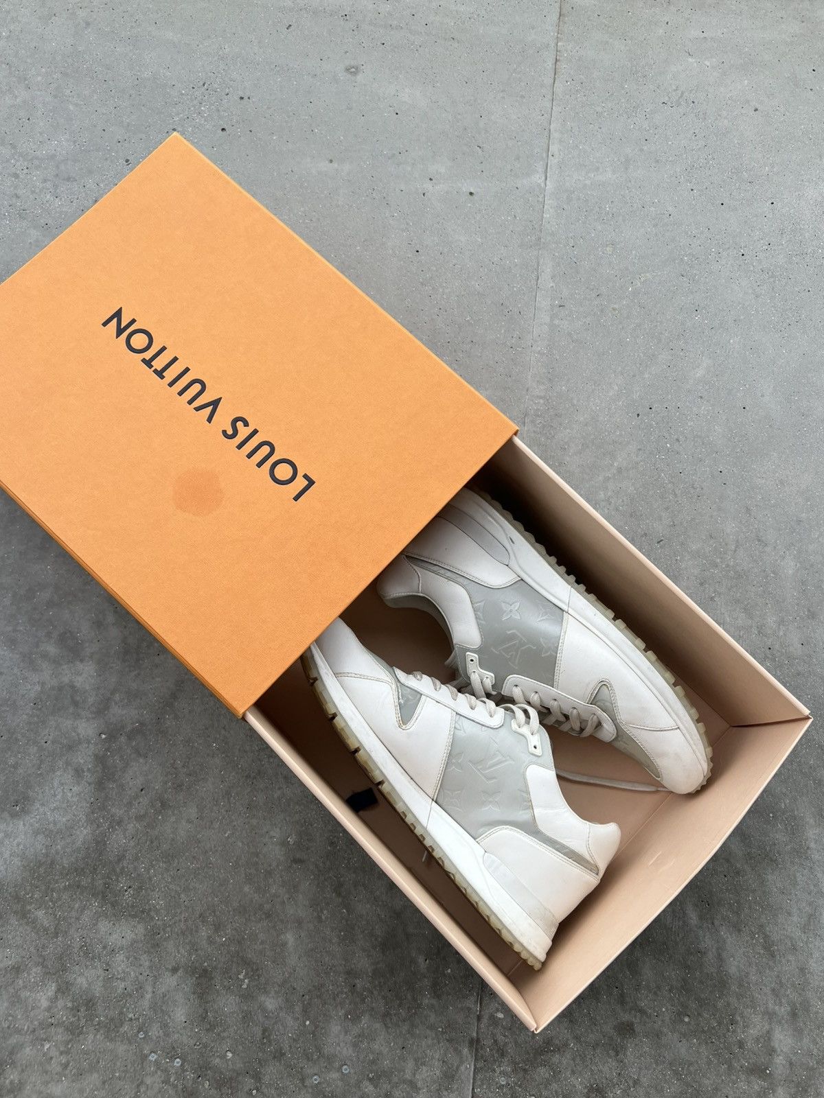 Designer × Louis Vuitton Louis Vuitton Run Away Sneaker Hype Designer rare 8LV Size US 9.5 / EU 42-43 - 1 Thumbnail