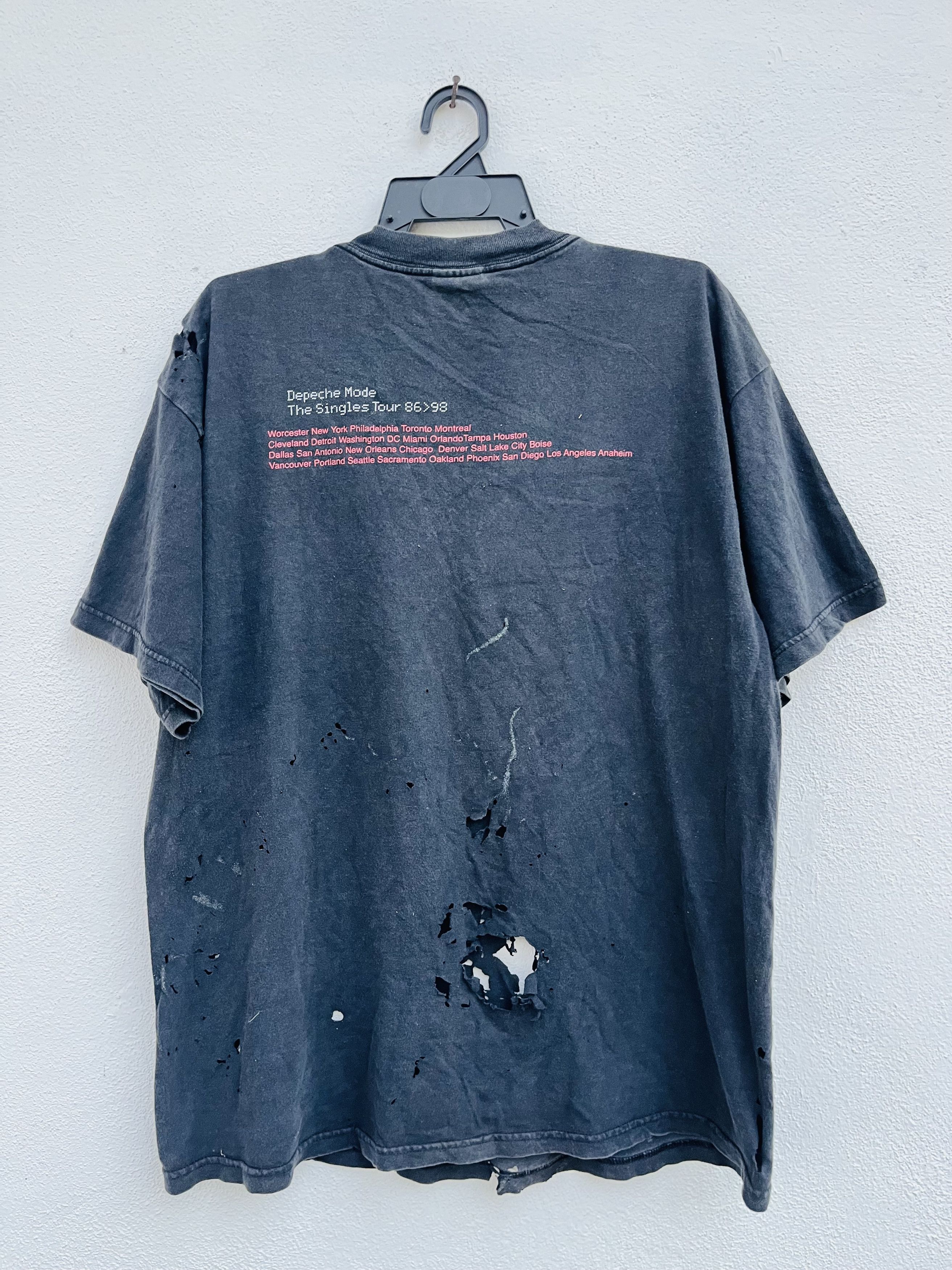 Band Tees × Vintage Vintage 90s Depeche Mode The Single Tour 86-98 Shirt Size US XL / EU 56 / 4 - 2 Thumbnail