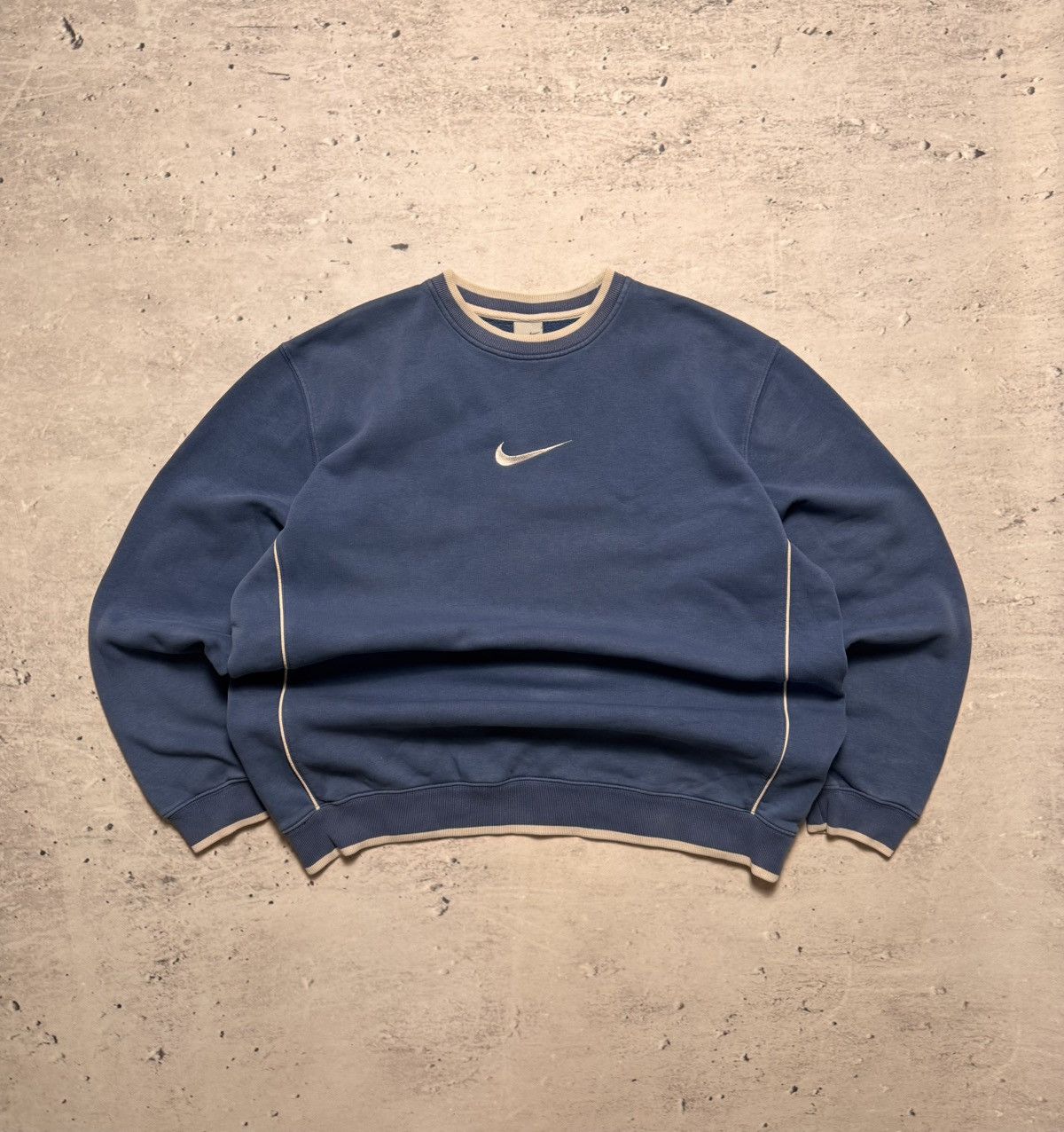 Nike × Vintage NIKE VINTAGE CENTER LOGO OVERSIZE BOXY SWEATSHIRT Size US XL / EU 56 / 4 - 1 Thumbnail