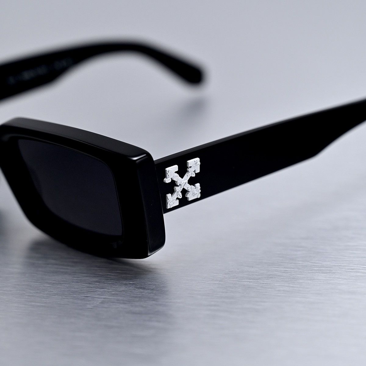 Off-White OFF WHITE ARTHUR SUNGLASSES Size 26 - 3 Thumbnail