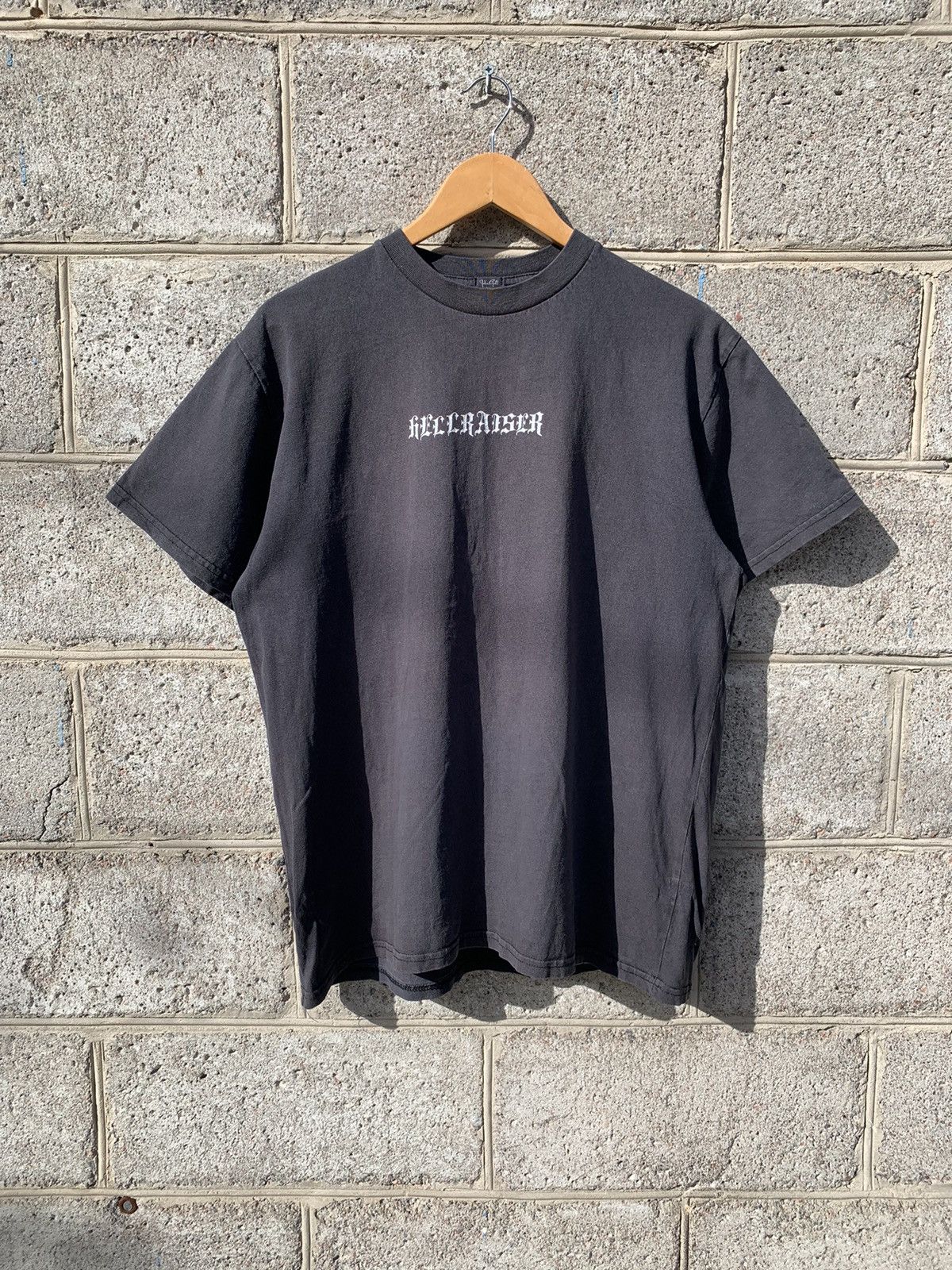 Japanese Brand × Vintage Vintage Thrashed Faded Movie Hellraiser x skateboard T Shirt Size US M / EU 48-50 / 2 - 4 Thumbnail