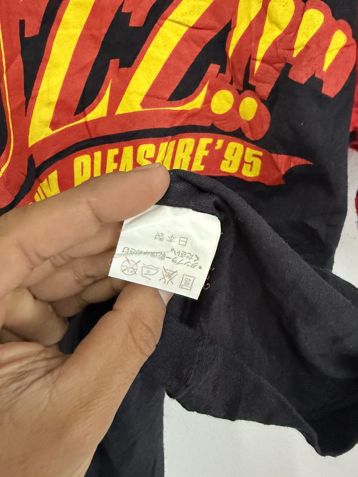 Band Tees Vintage Buzz live-gym pleasure 95 Japanase Band Tees Size US M / EU 48-50 / 2 - 5 Thumbnail