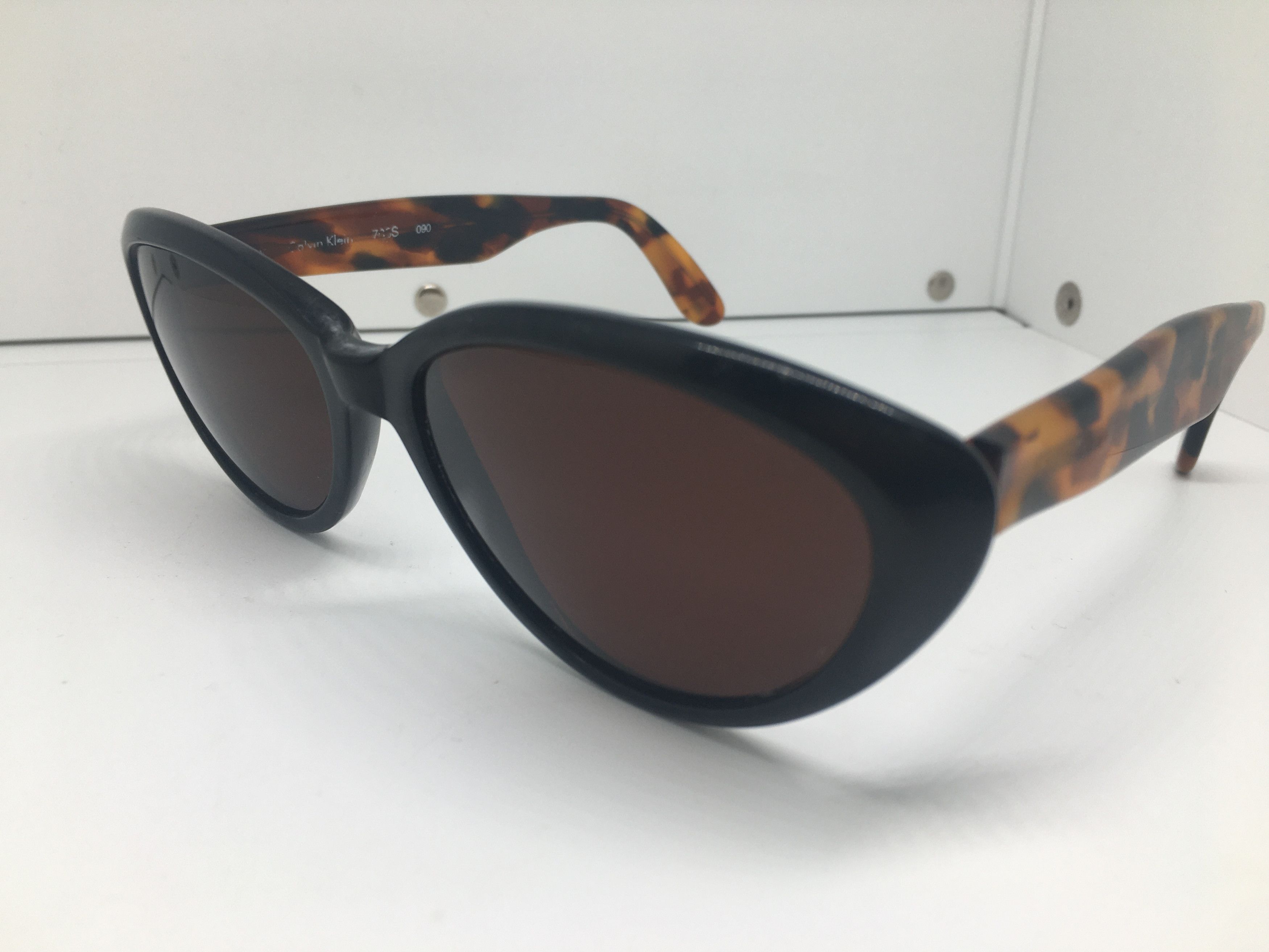 Calvin Klein Vintage Calvin Klein Cateye Sunglasses Frame Made in Italy Size ONE SIZE - 3 Thumbnail