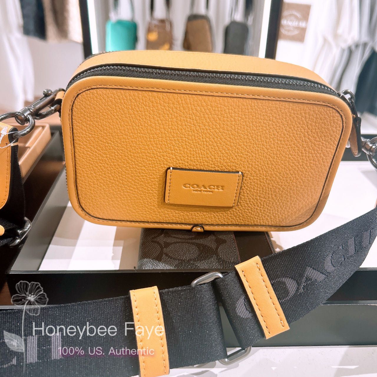 Coach NWT Coach Wyatt Crossbody CM113 Size ONE SIZE - 1 Thumbnail