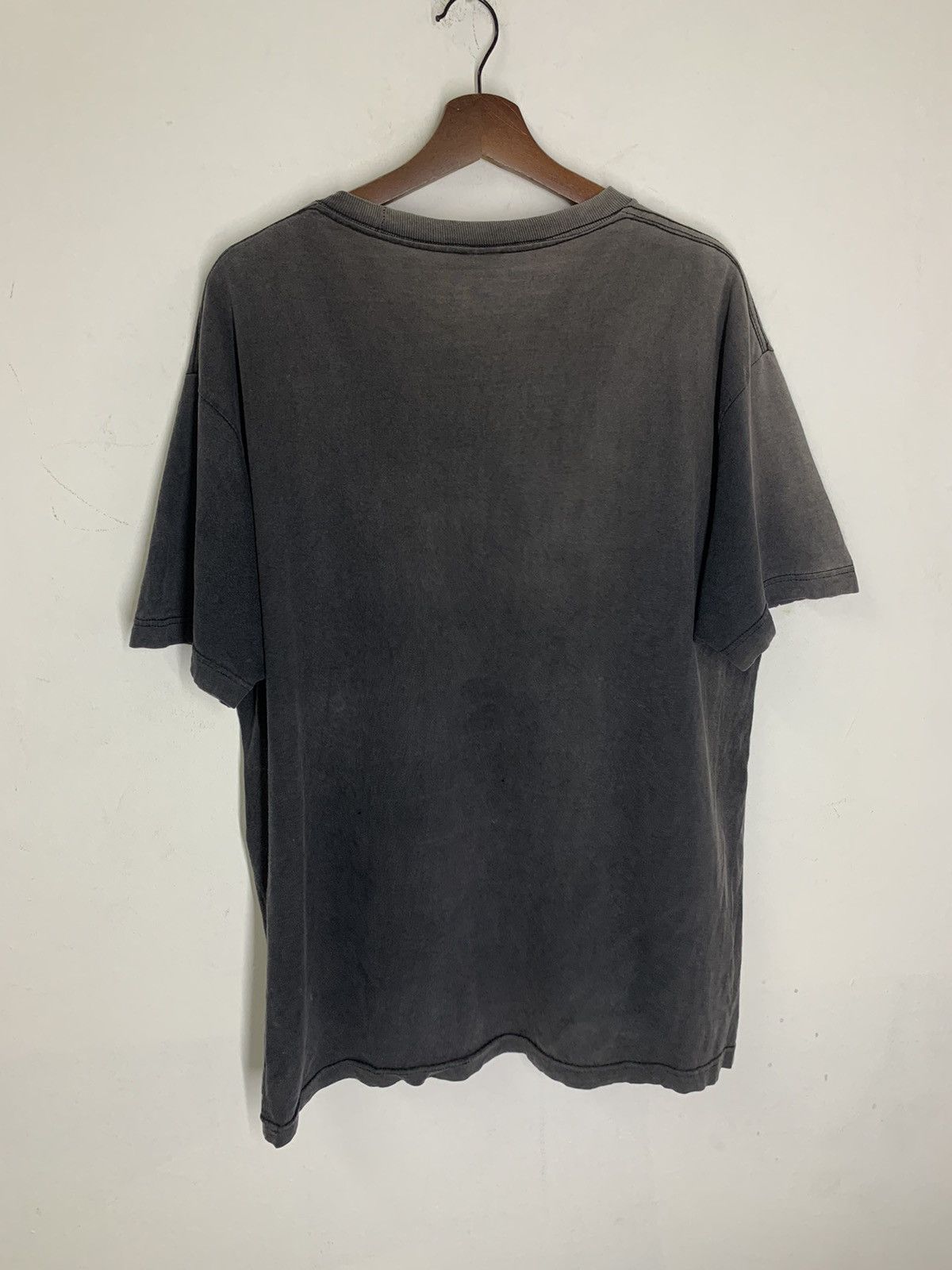 Vintage Vintage Thrashed Smile Fire Flame Guam Size US L / EU 52-54 / 3 - 4 Thumbnail