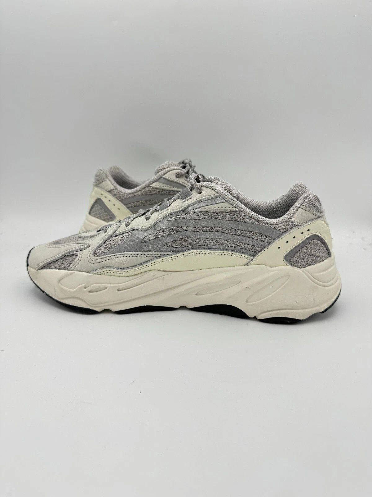 Adidas adidas Yeezy 700 V2 Static Gray Size US 10 / EU 43 - 6 Thumbnail
