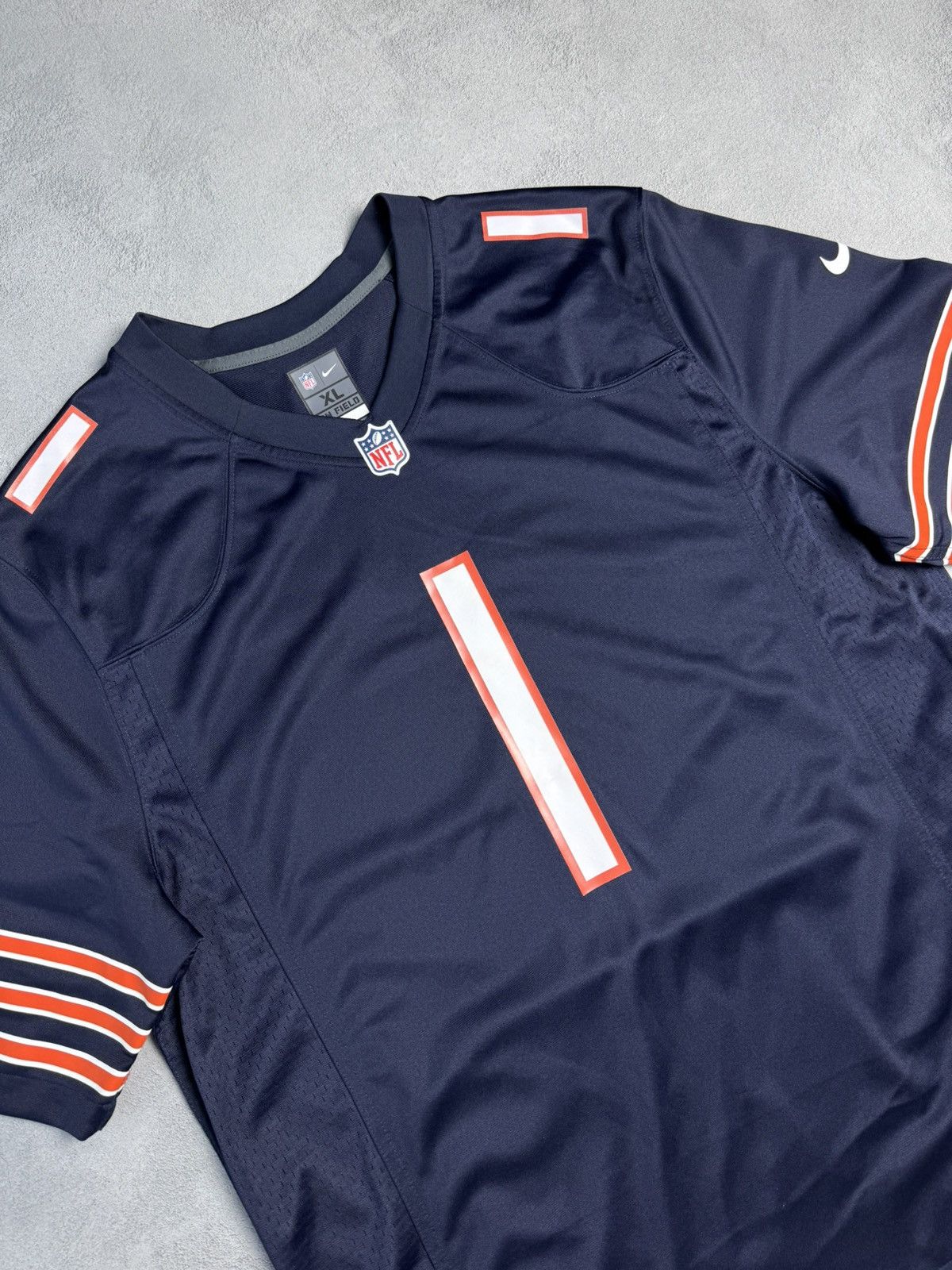 Nike NFL Chicago Bears Football Jersey Nike #1 Justin Fields Size US XL / EU 56 / 4 - 3 Thumbnail