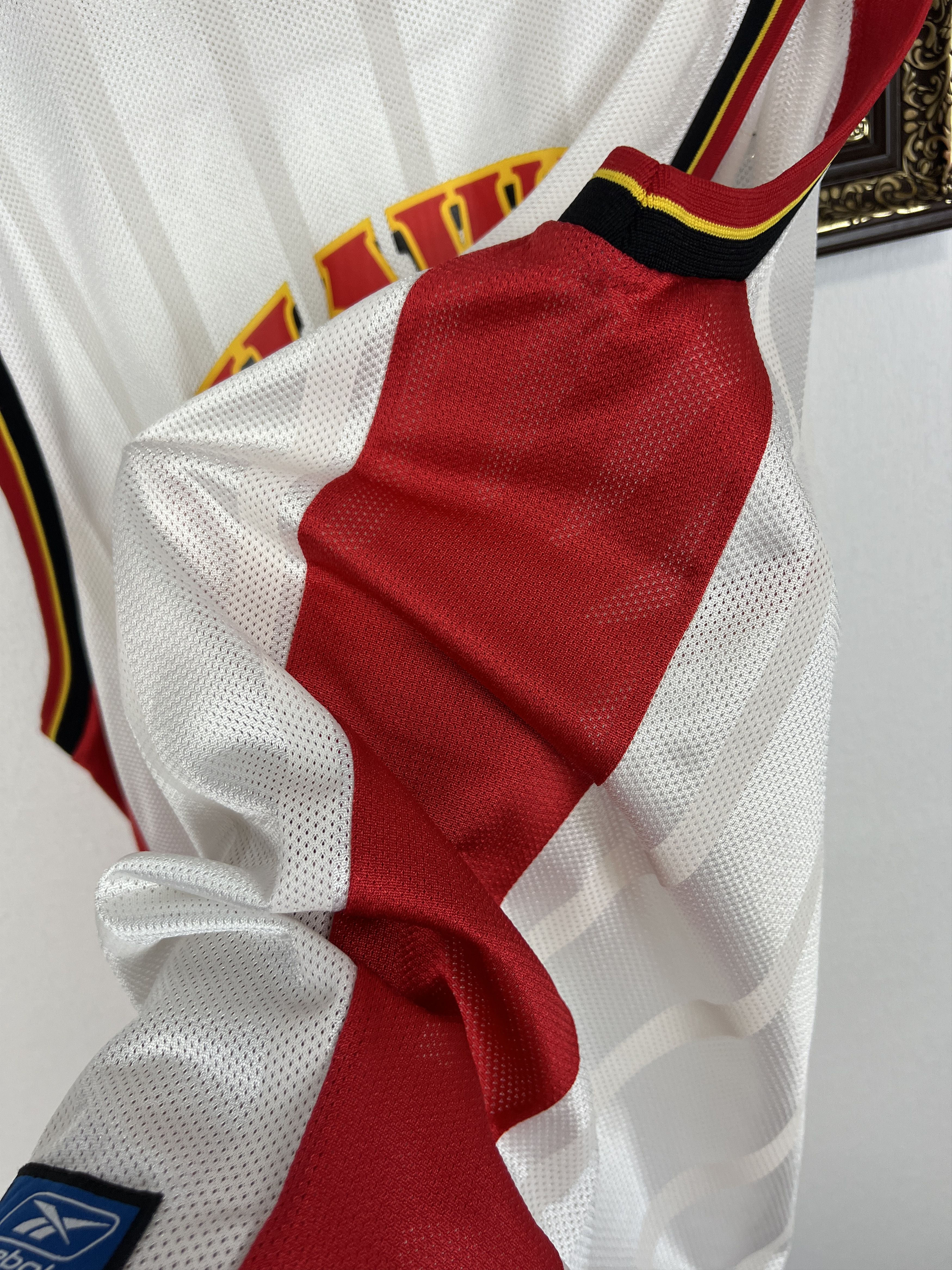 Reebok Vintage Childress Atlanta Hawks NBA Basketball Jersey Tee Size US XL / EU 56 / 4 - 6 Thumbnail