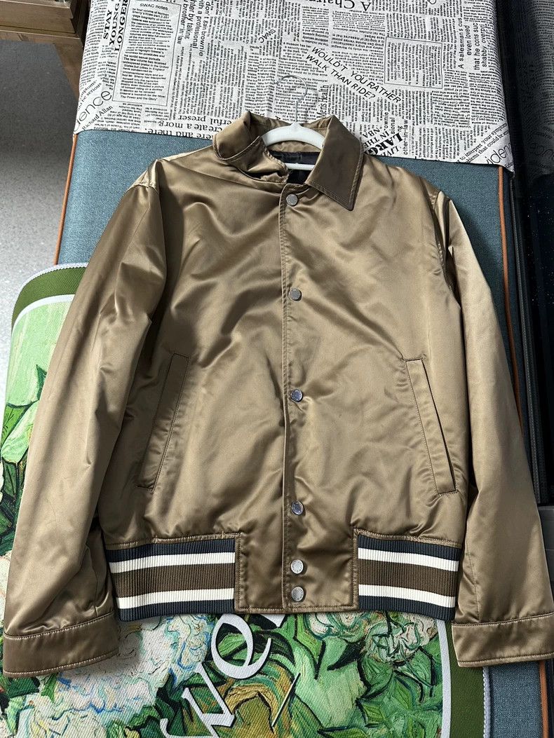Louis Vuitton Louis Vuitton Gold Logo Jacket Size 48 Size US L / EU 52-54 / 3 - 1 Thumbnail