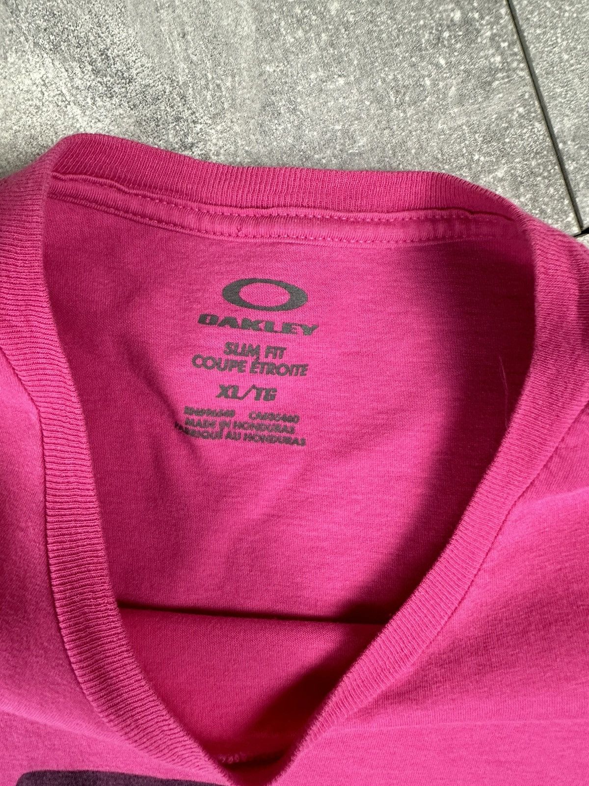Oakley Oakley Mens Centr Logo Pink T-Shirt Size US XL / EU 56 / 4 - 3 Thumbnail