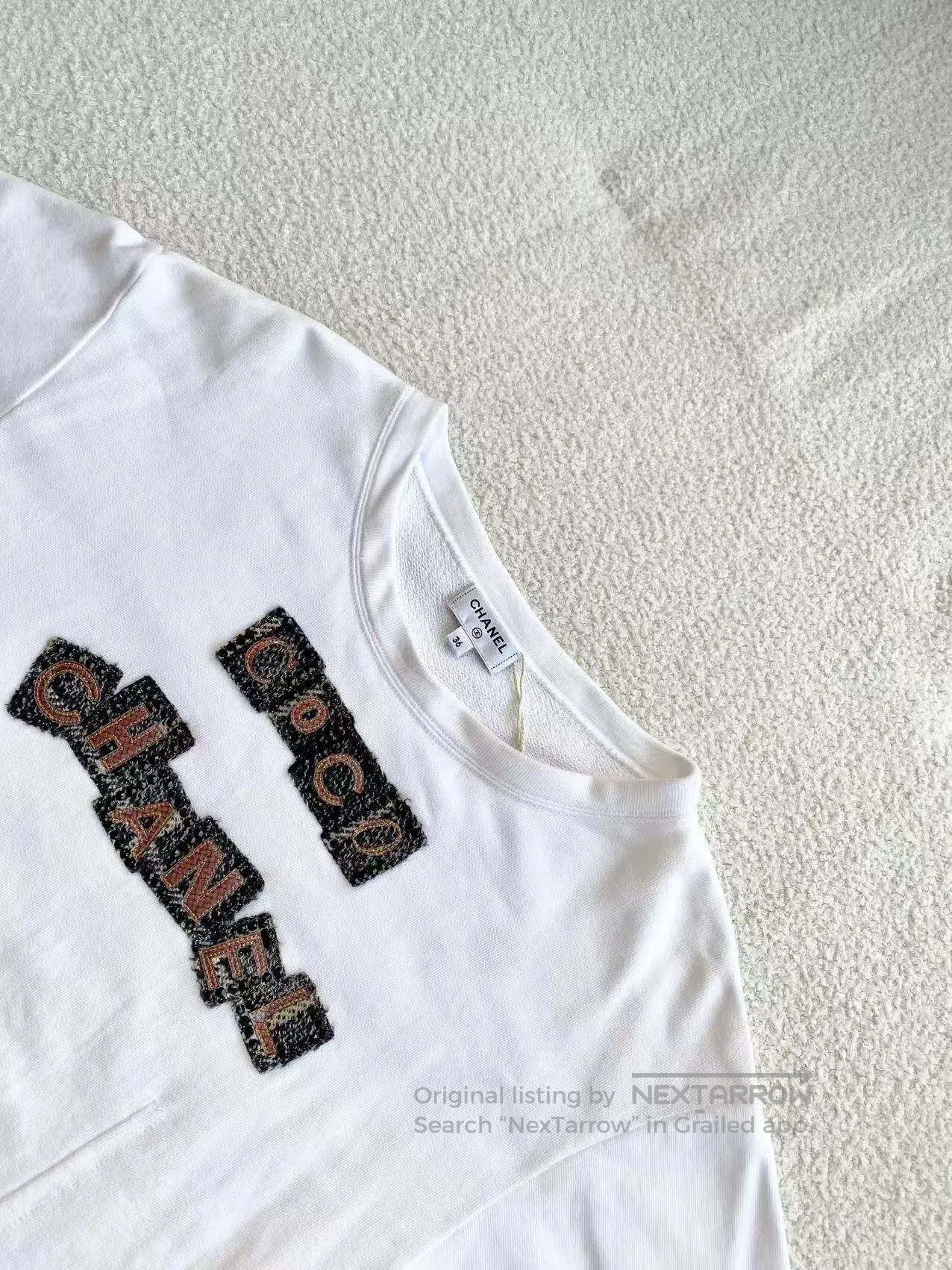 Chanel Chanel Embroidered patch white short sleeves| Size XXS / US 00 / IT 34 - 4 Thumbnail