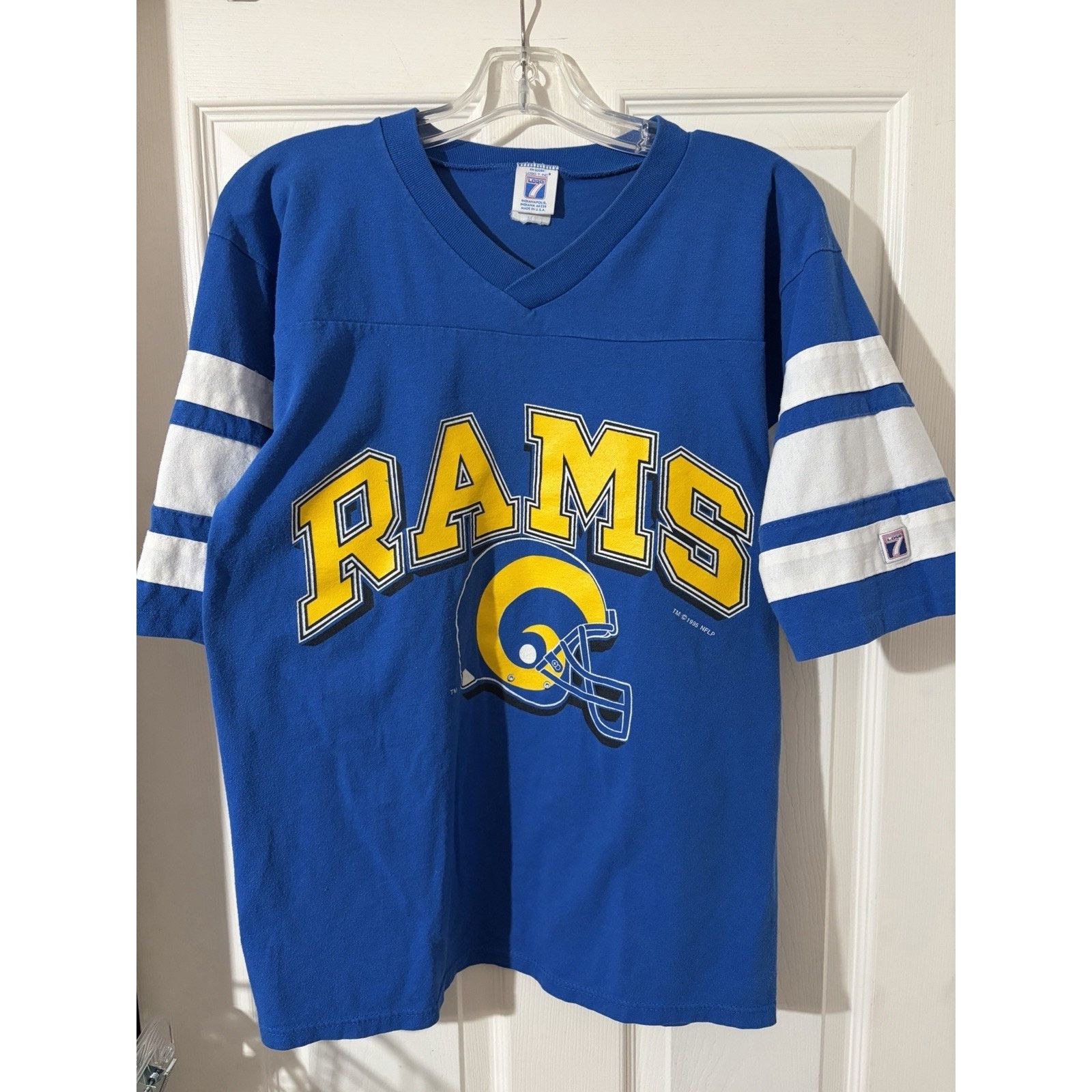 Logo 7 Vtg 90s Los Angeles Rams Logo 7 Shirt Sz M Made In USA NFL Size US M / EU 48-50 / 2 - 1 Thumbnail