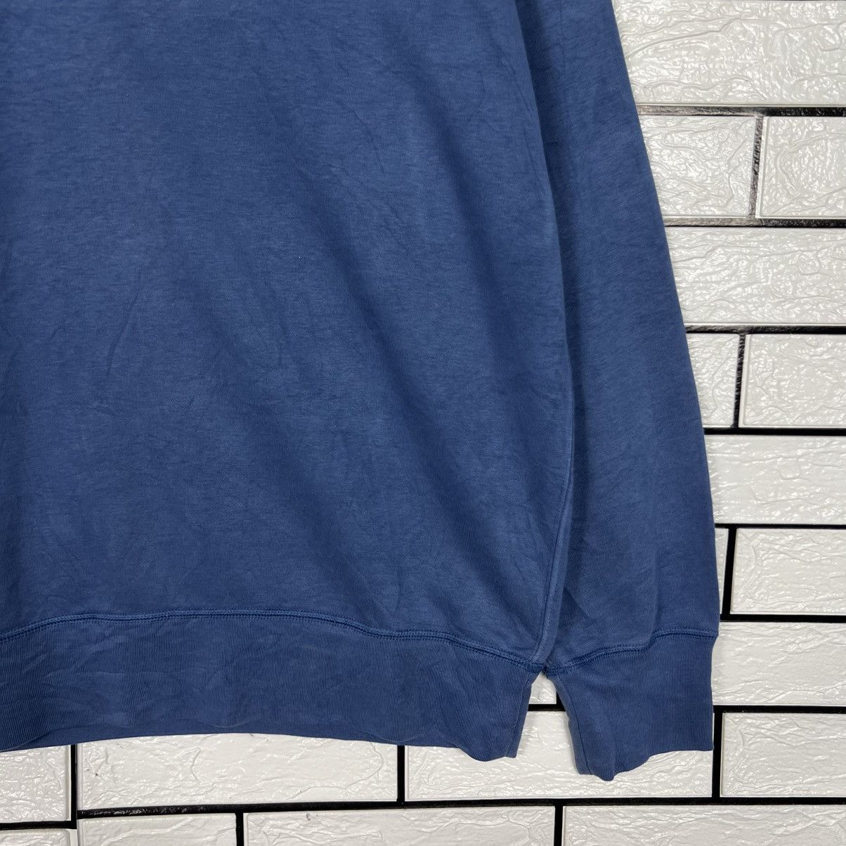 Keith Haring UNIQLO X MICKEY MOUSE X KEITH HARING Sweatshirt #4040-C184 Size US XL / EU 56 / 4 - 10 Thumbnail