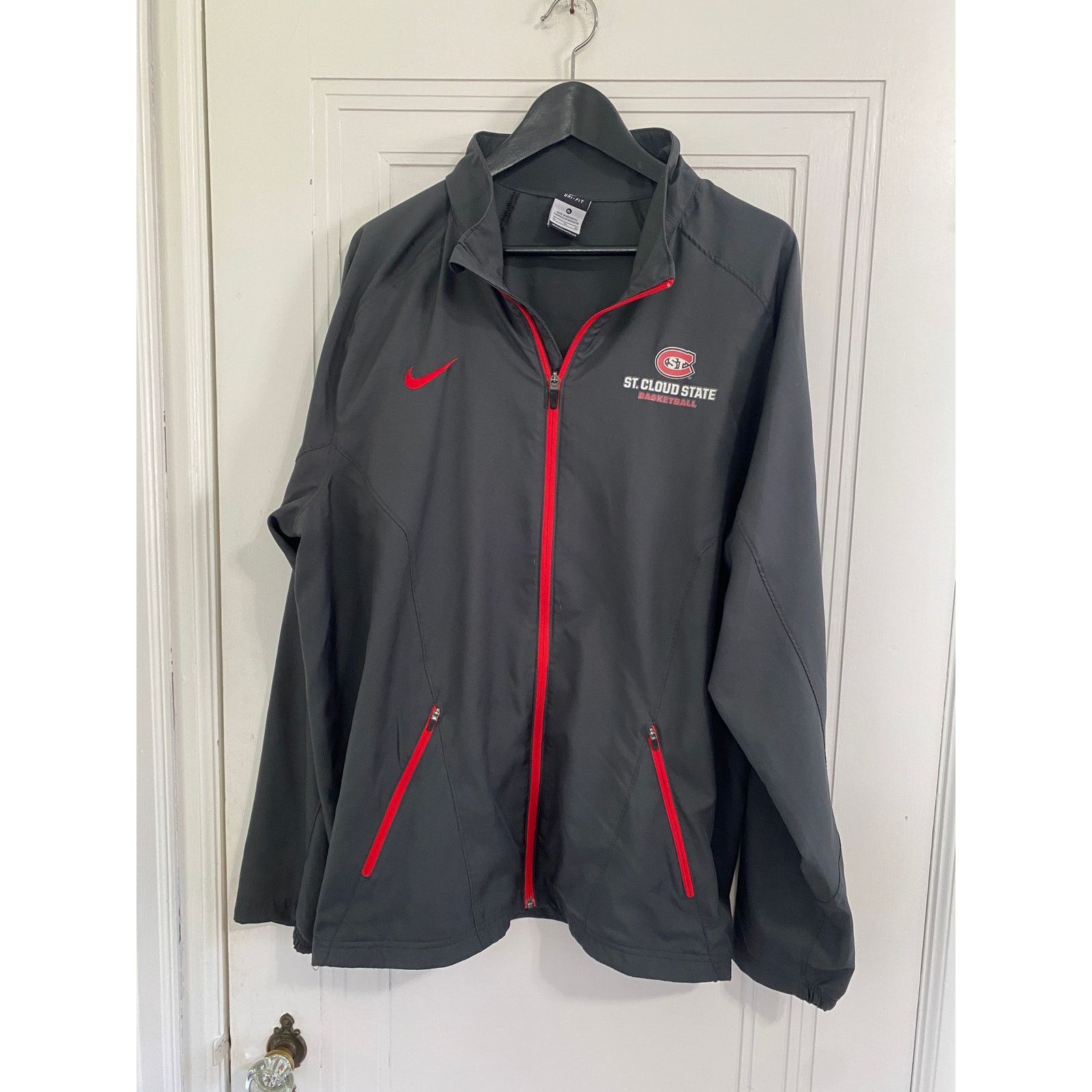 Nike St. Cloud State Huskies Full-Zip Nike Windbreaker Size XL Size US XL / EU 56 / 4 - 1 Thumbnail