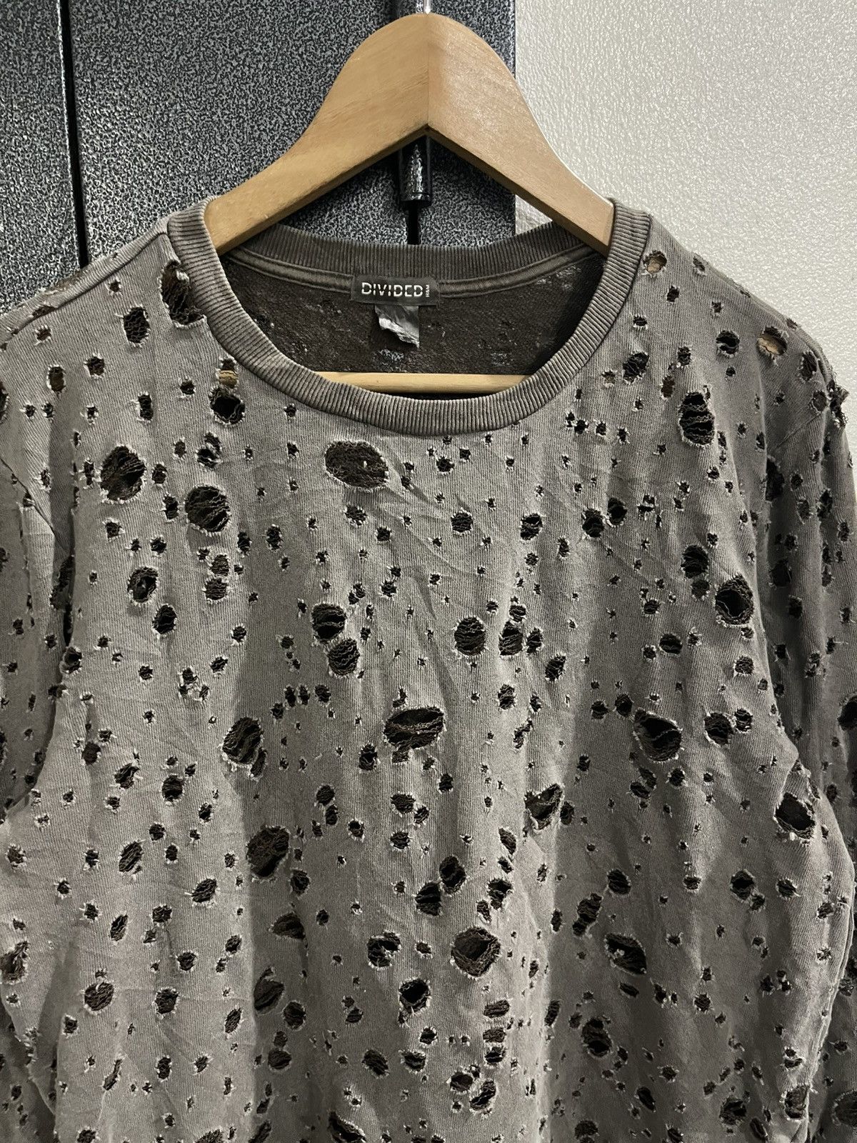Vintage Vintage h&m Distressed brown longsleeve Tshirt Size US M / EU 48-50 / 2 - 5 Thumbnail